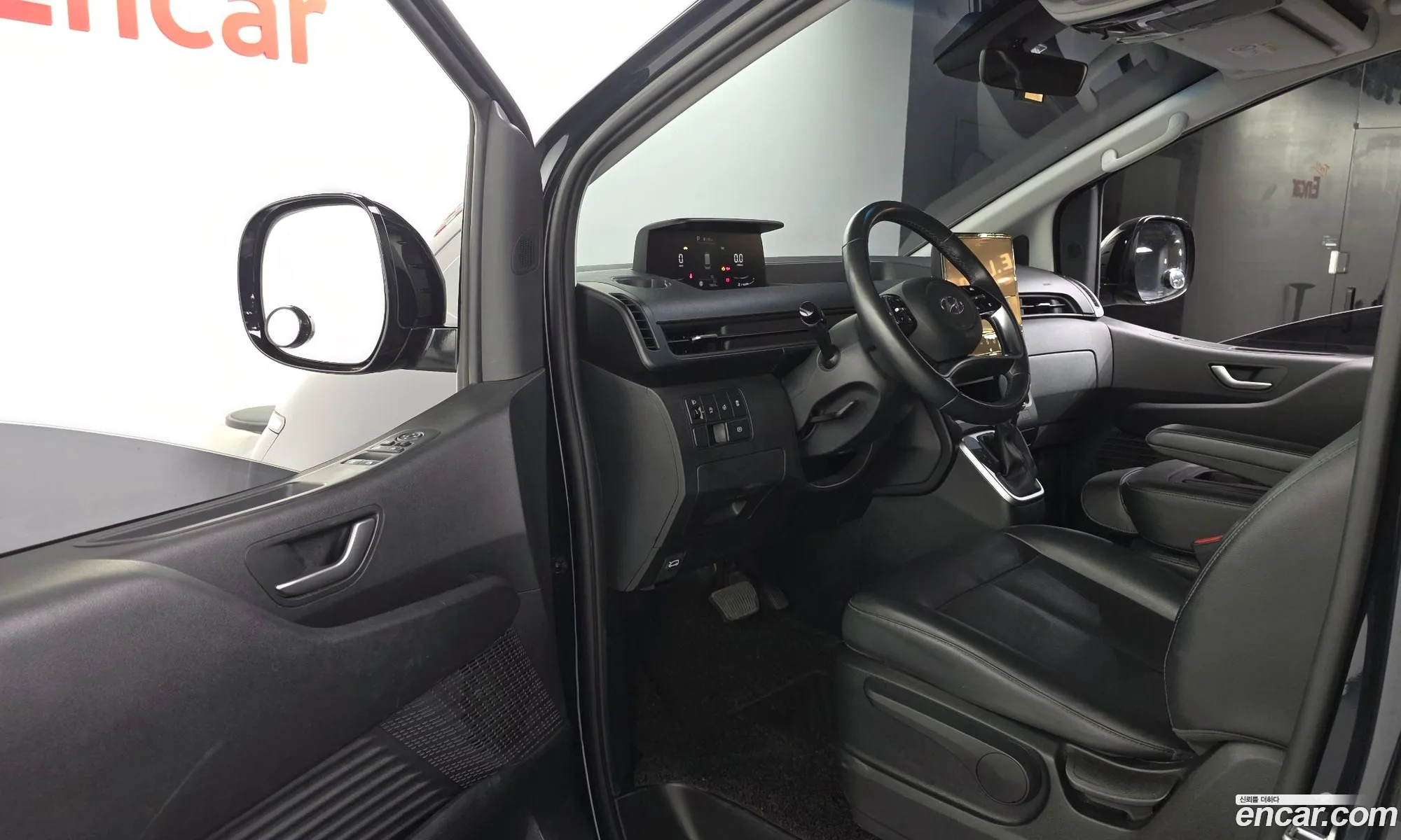 Hyundai Staria 2021 — 4