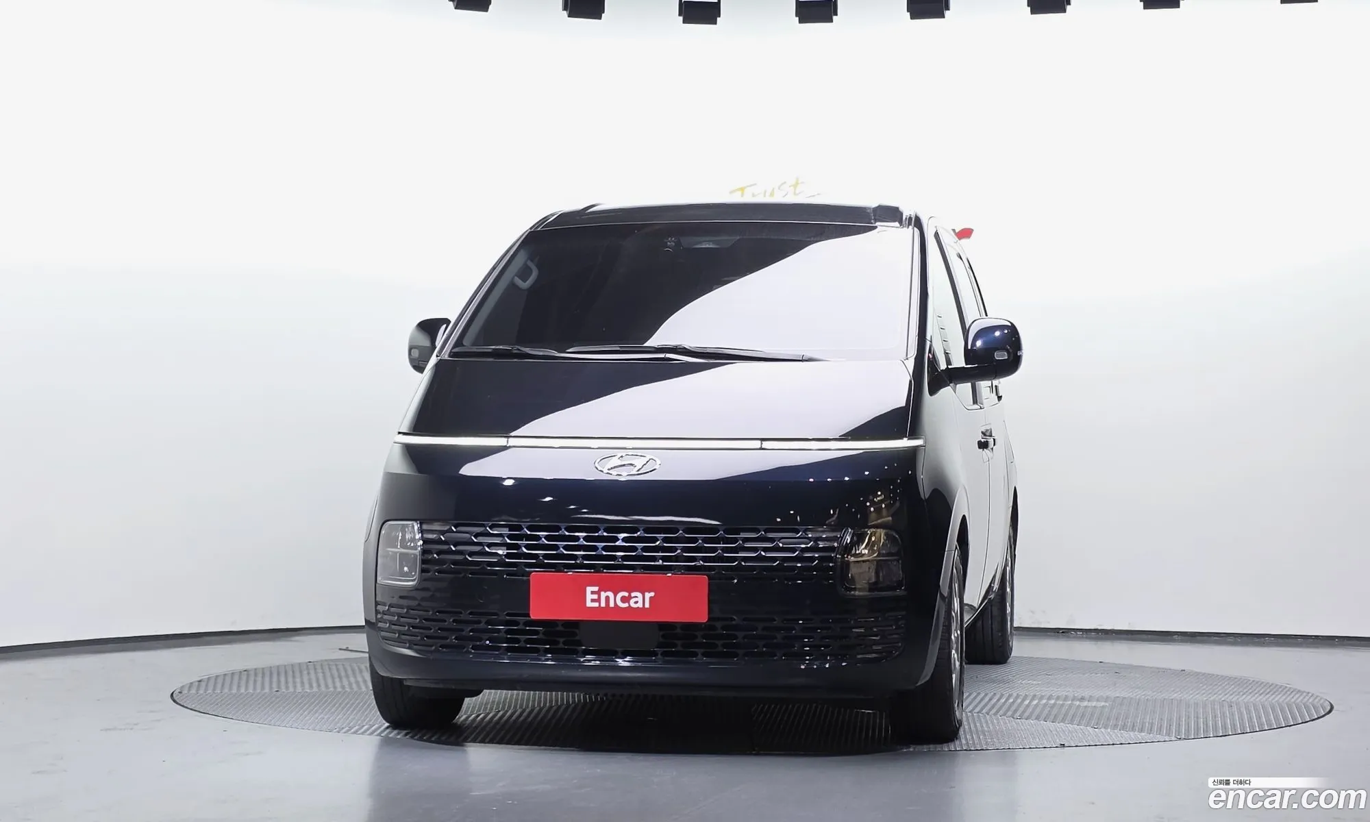 Hyundai Staria 2021 — 28