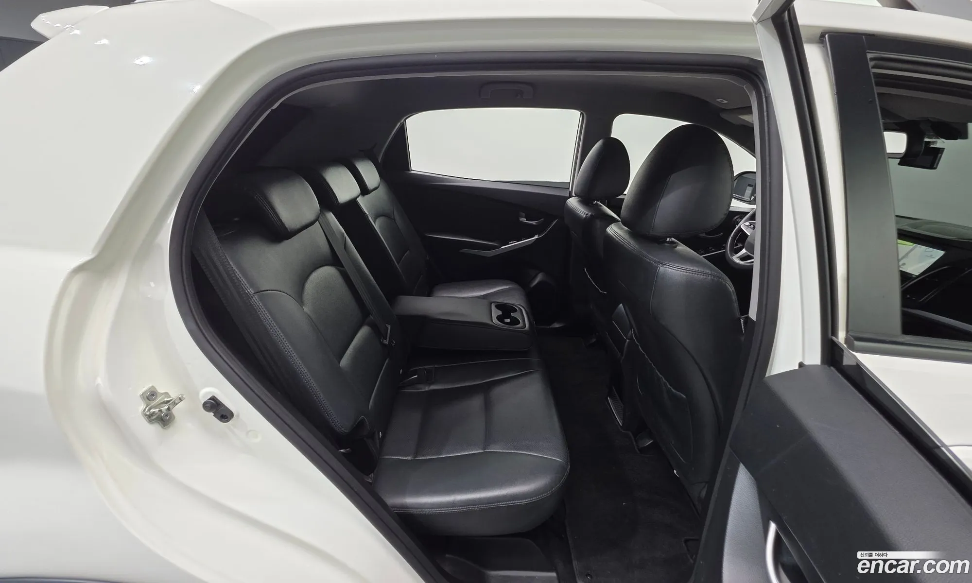 KG Mobility (SsangYong) Style Korando C 2018 — 28