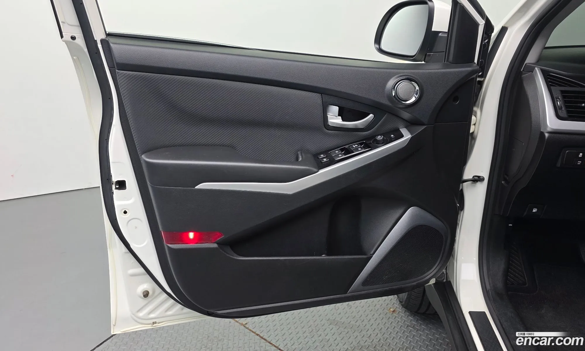 KG Mobility (SsangYong) Style Korando C 2018 — 21