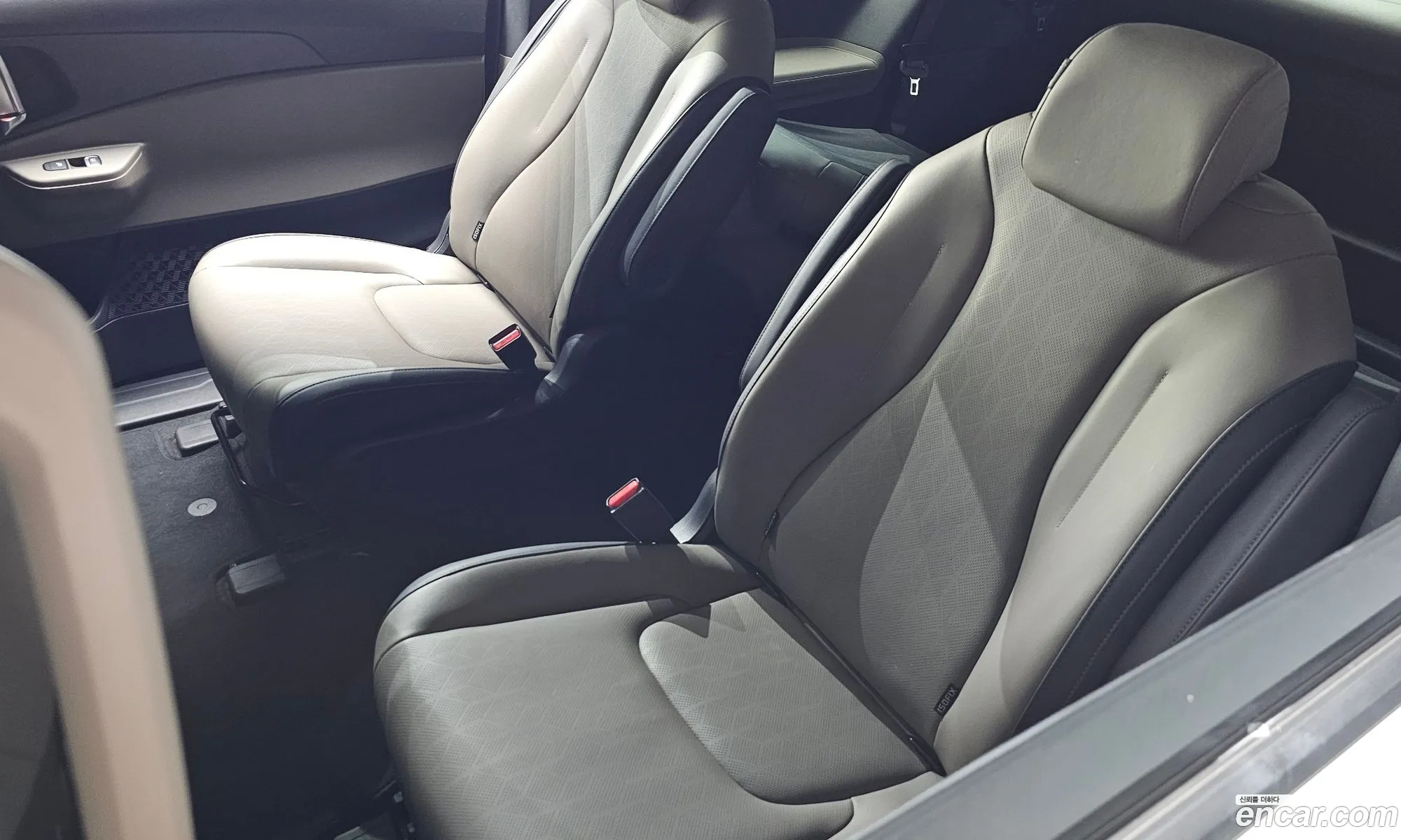 Kia Carnival 2024 — 23