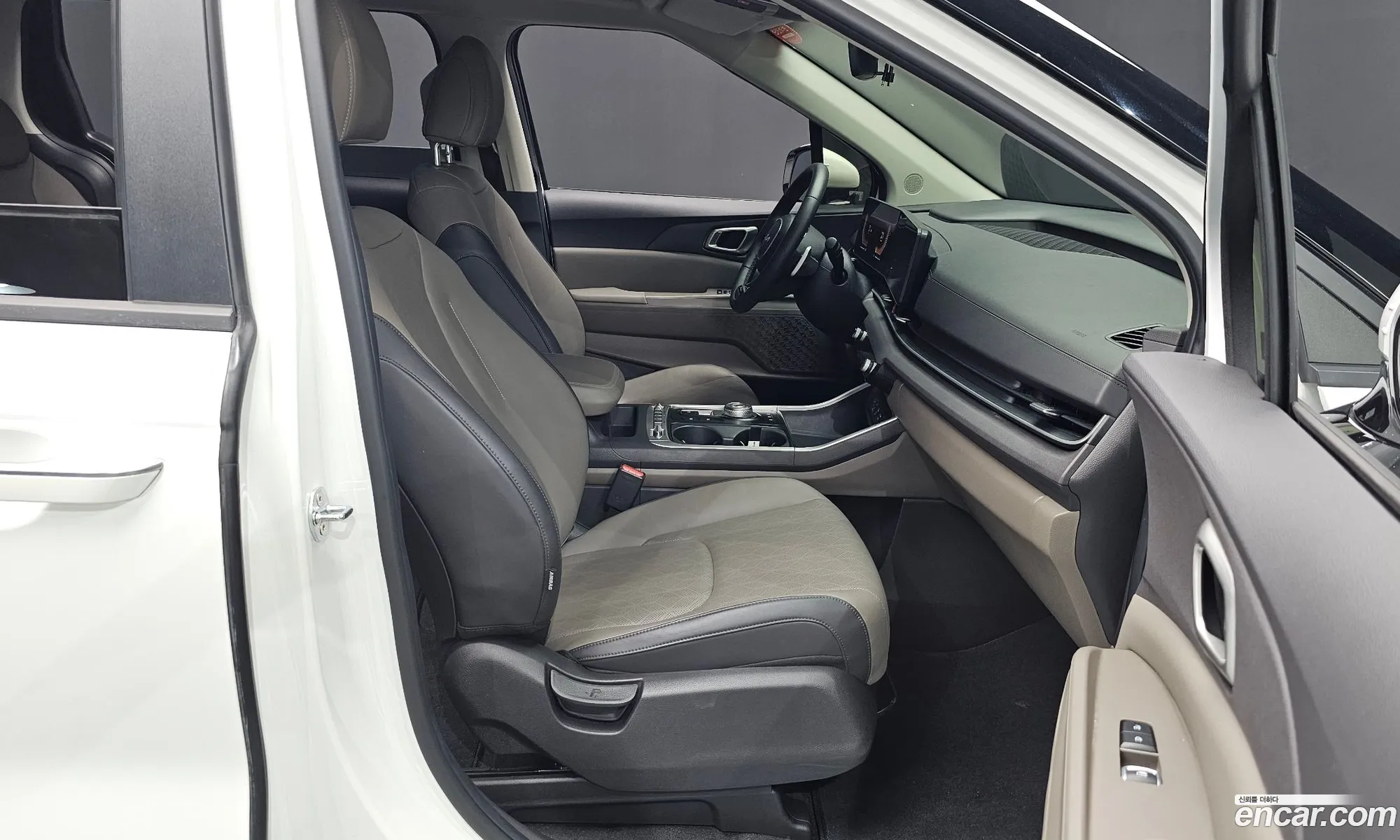 Kia Carnival 2024 — 34