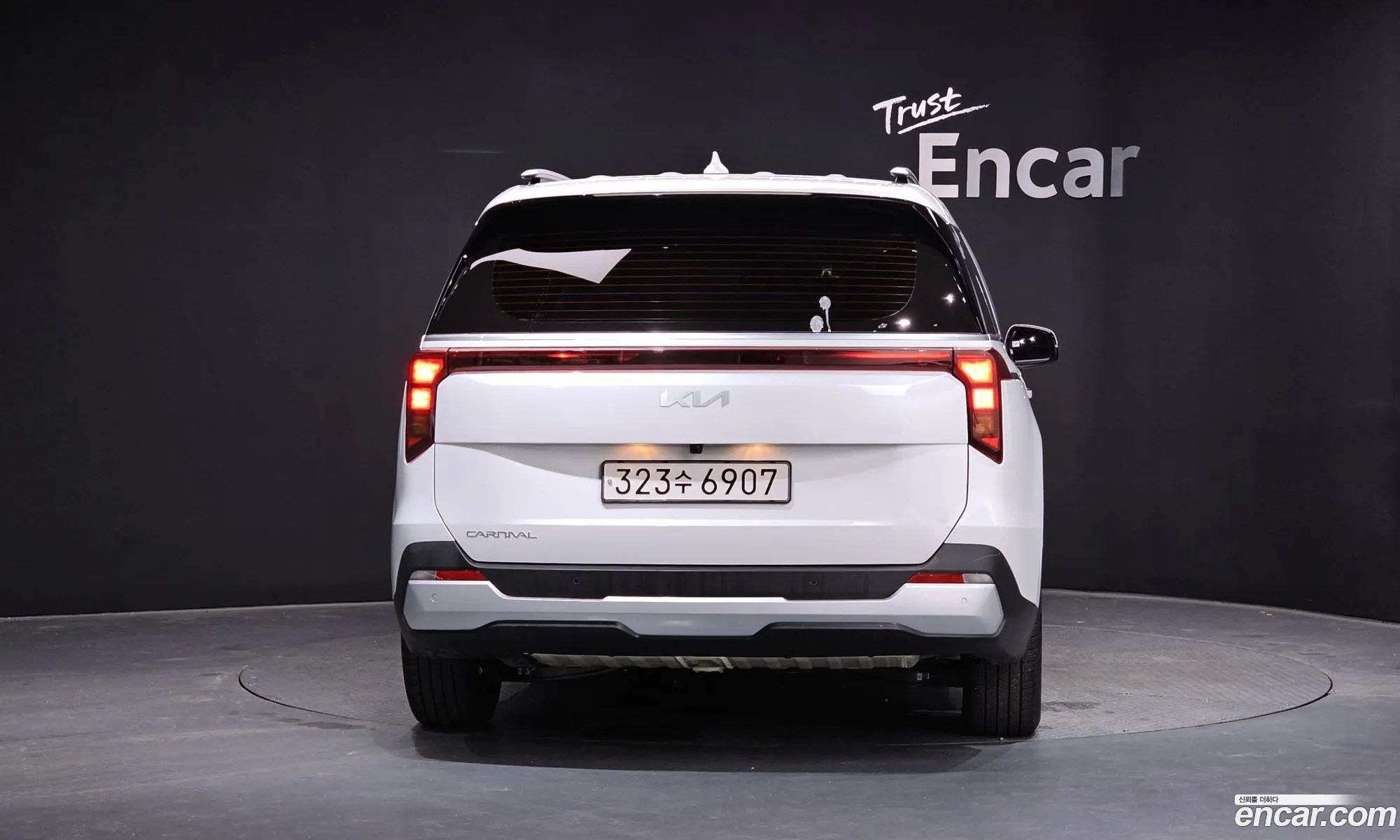 Kia Carnival 2024 — 6