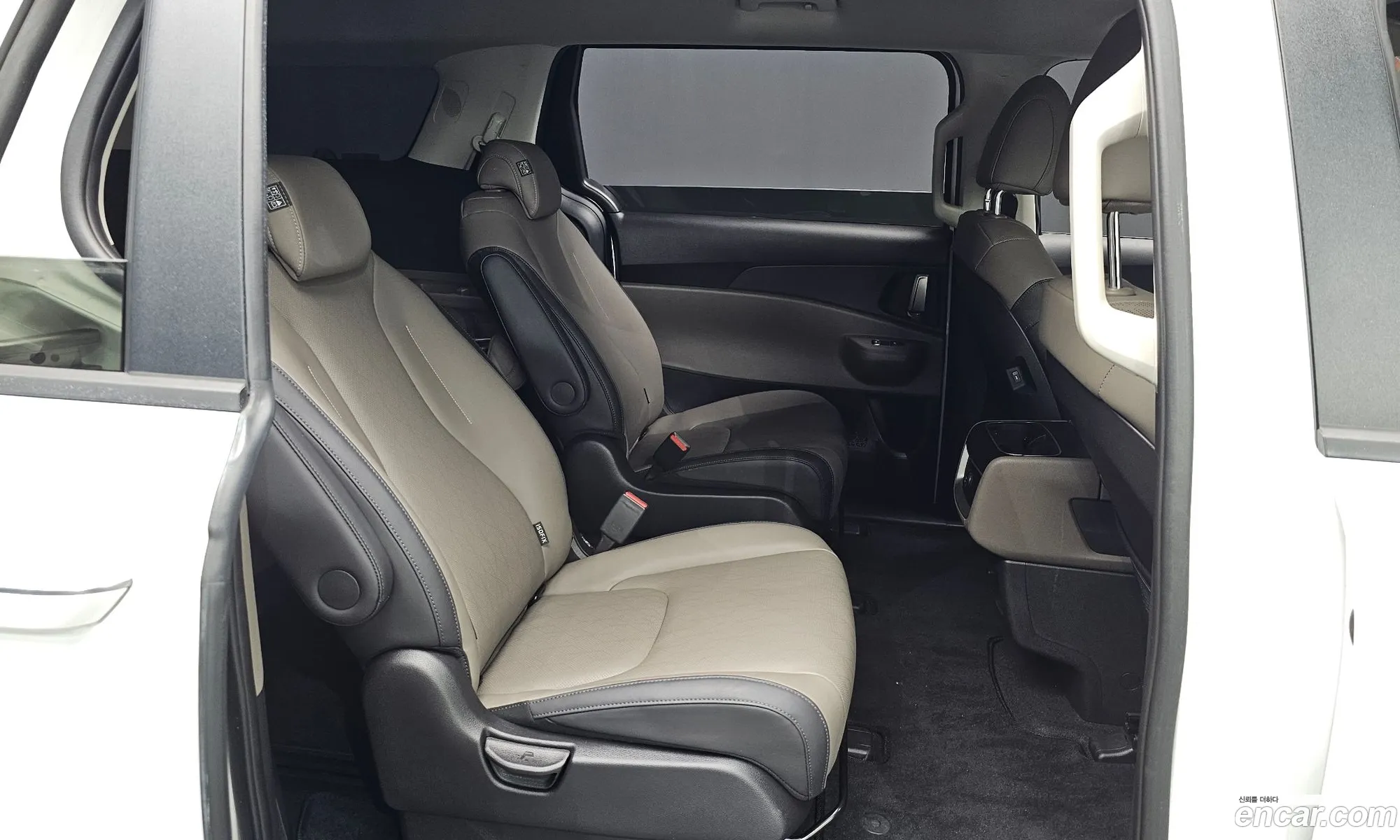 Kia Carnival 2024 — 2