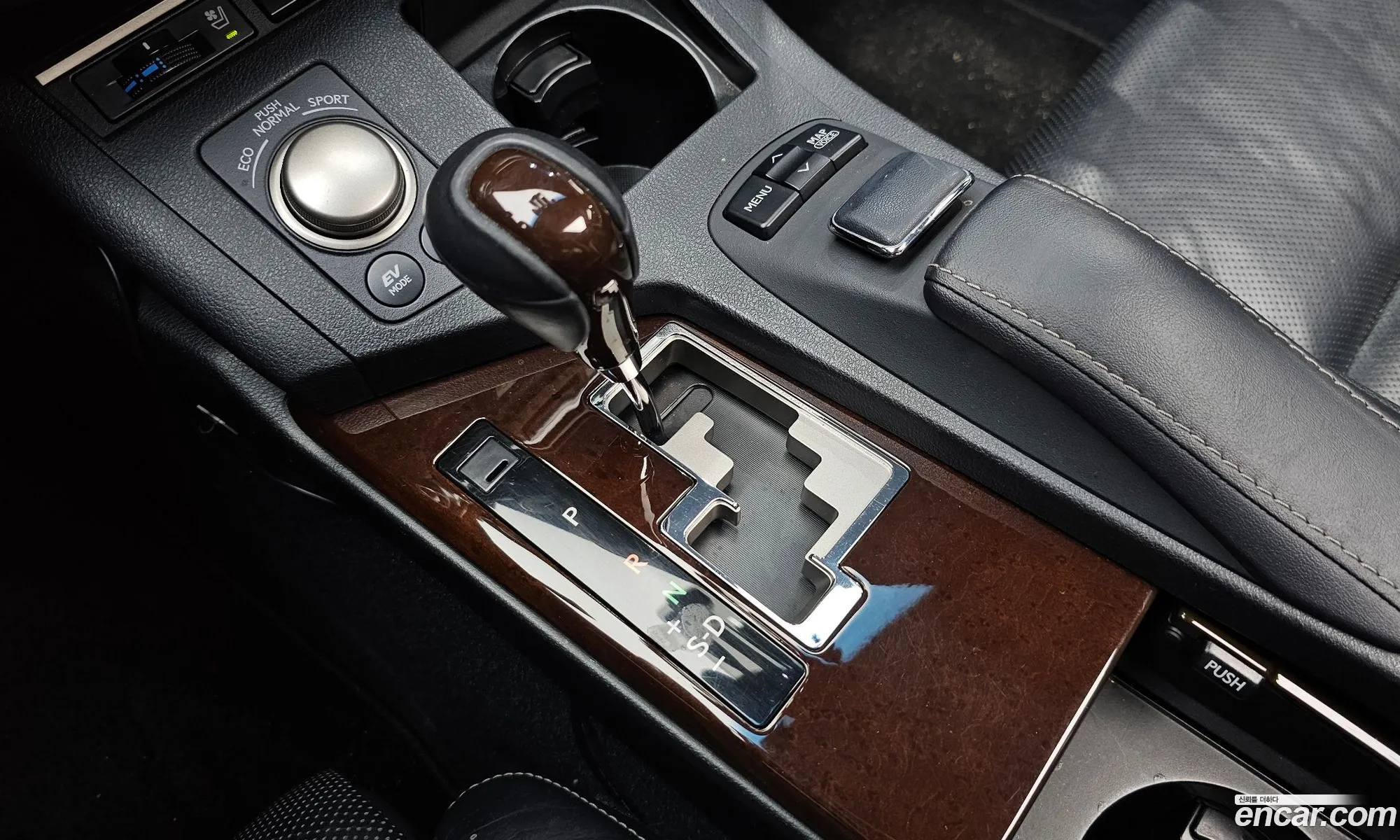 Lexus ES300h 2012 JTHBW1GG9D2010728 — 4