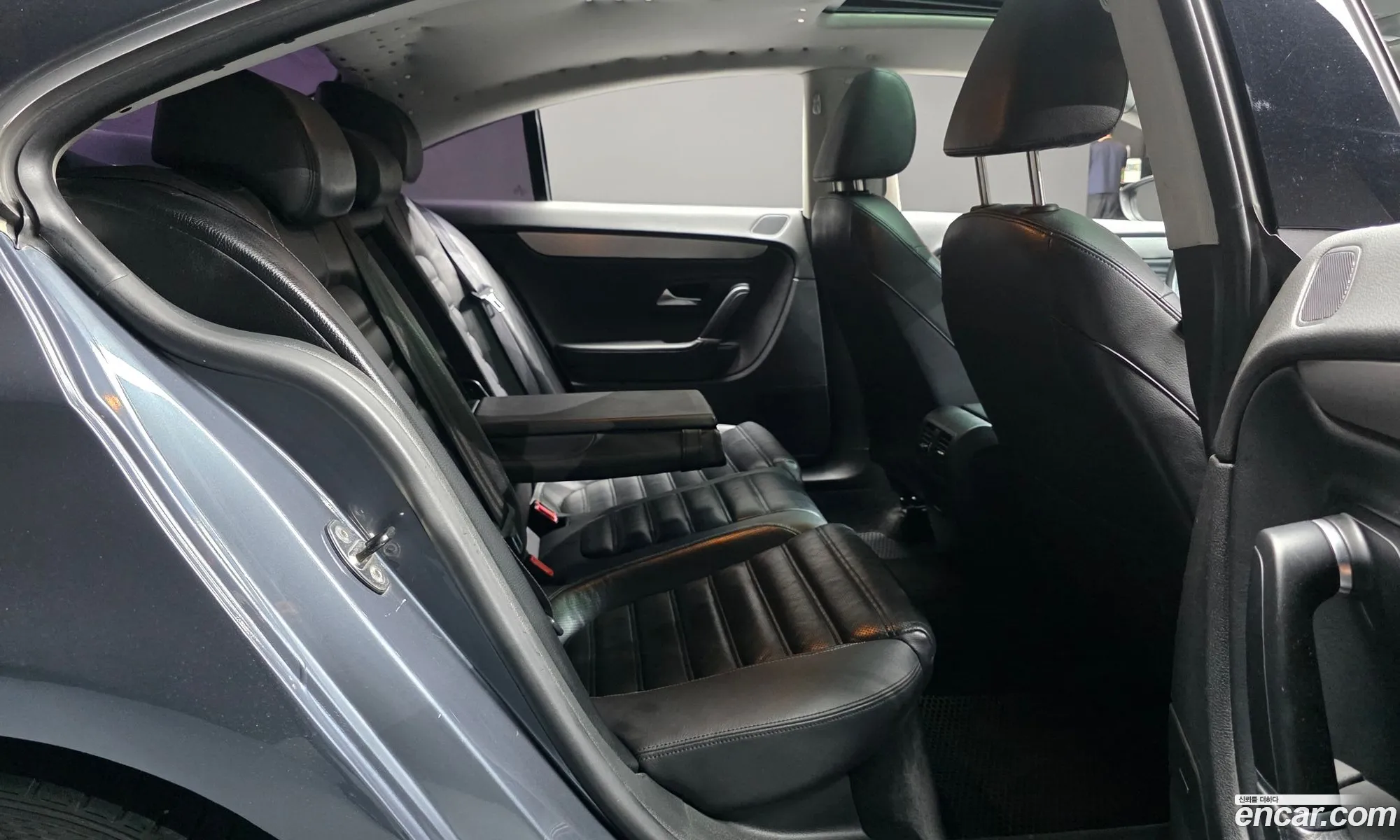 Volkswagen CC 2011 — 28