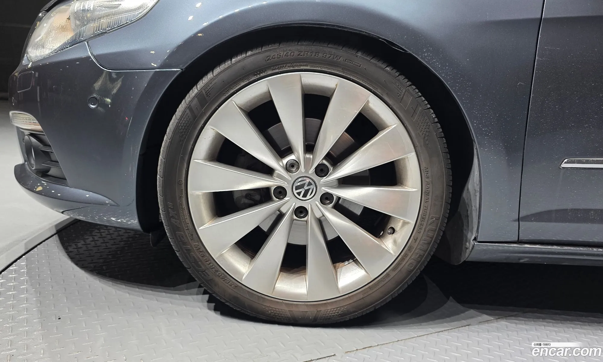 Volkswagen CC 2011 — 22