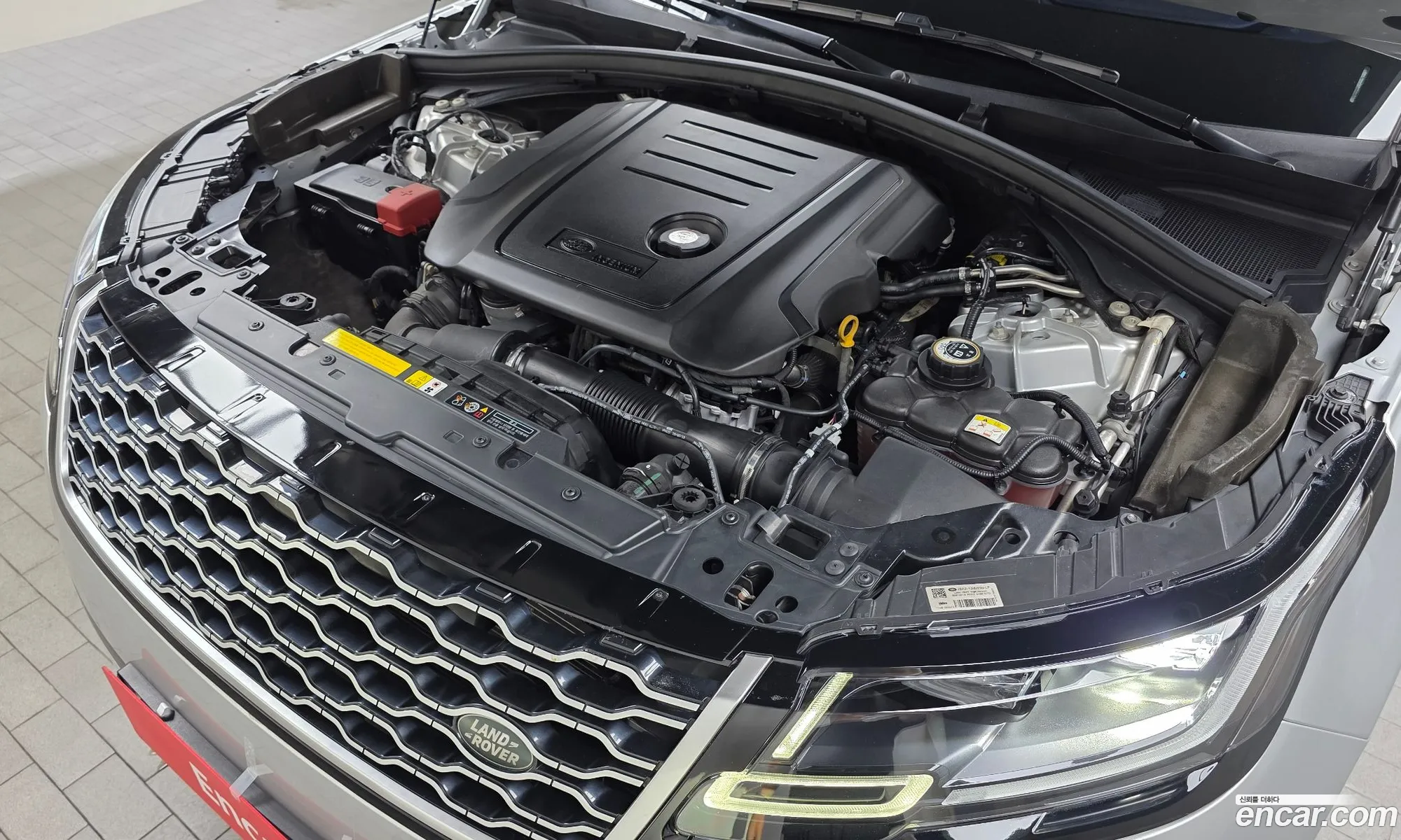 Land Rover Range Rover Velar 2018 — 25
