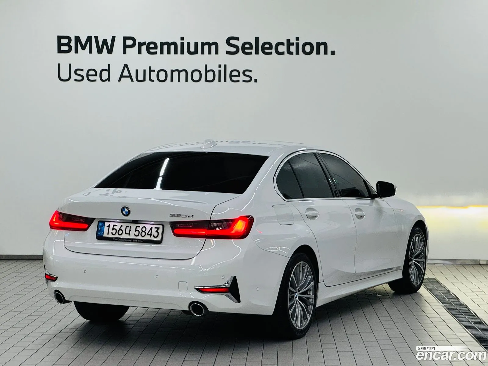 BMW 3 Series 2022 — 3