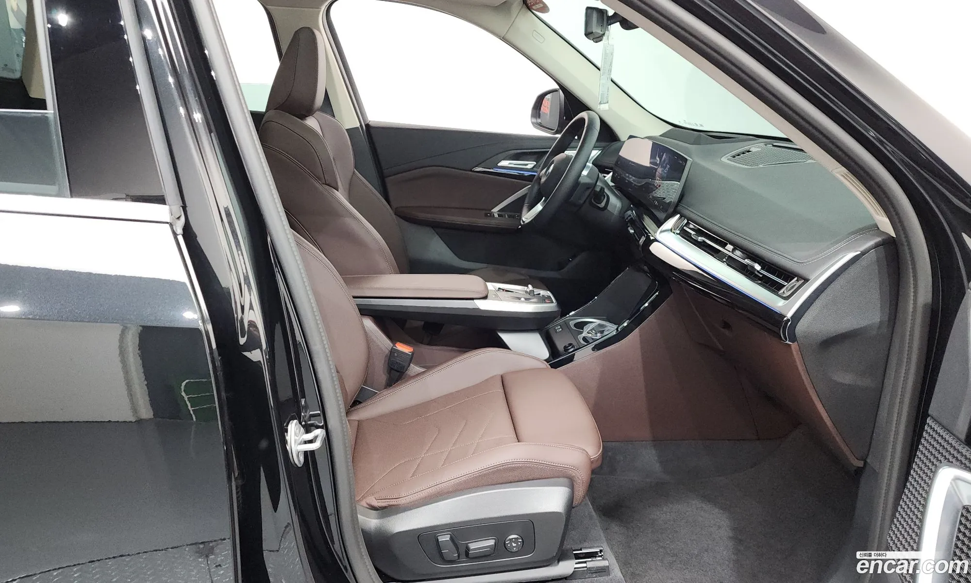 BMW X1 2025 WBA51EE06S5124852 — 25
