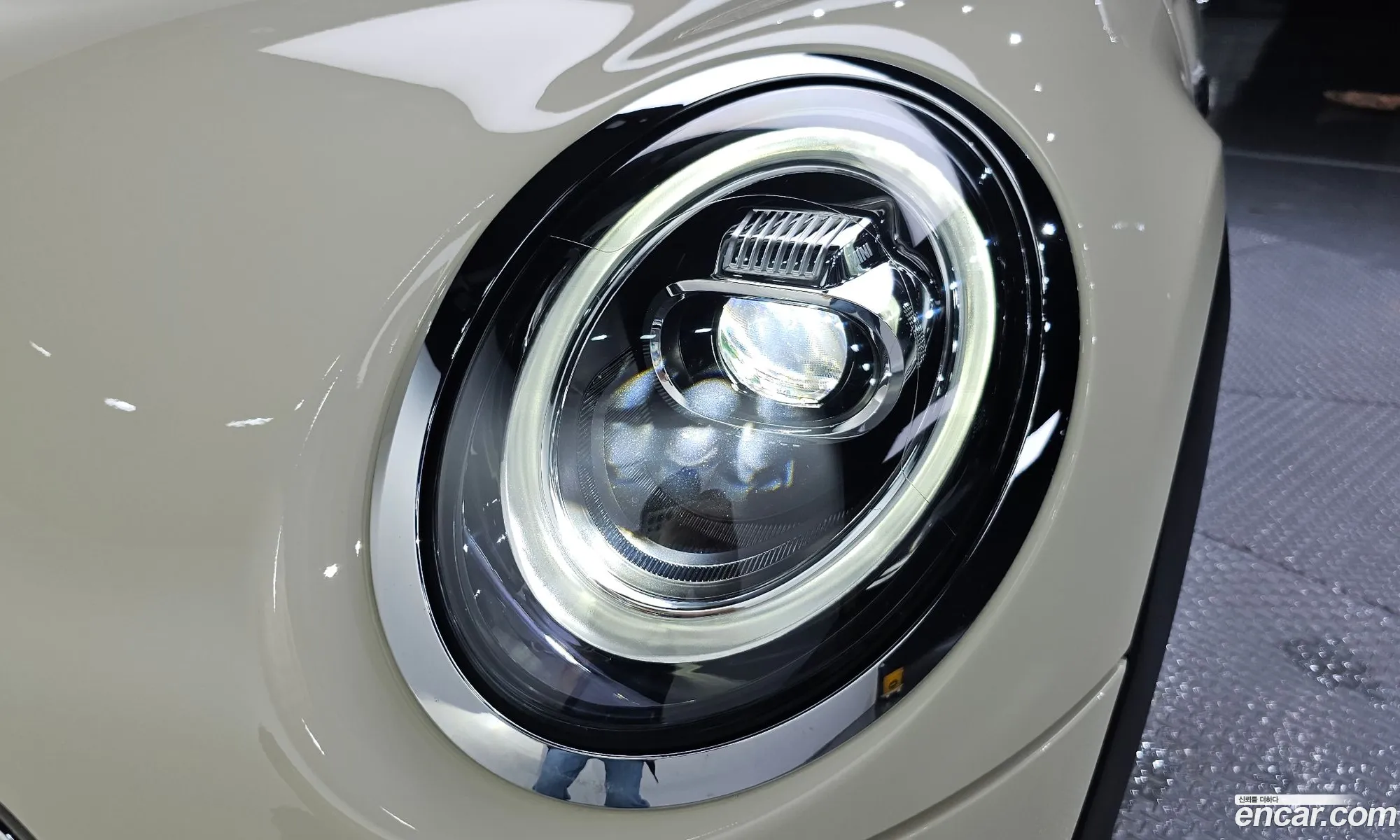 Mini Cooper 2021 WMWXV7105M2N71076 — 8
