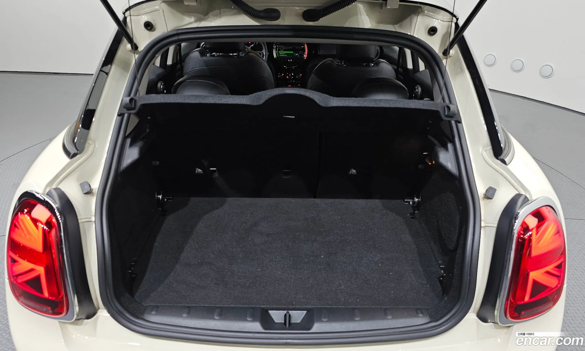 Mini Cooper 2021 WMWXV7105M2N71076 — 12