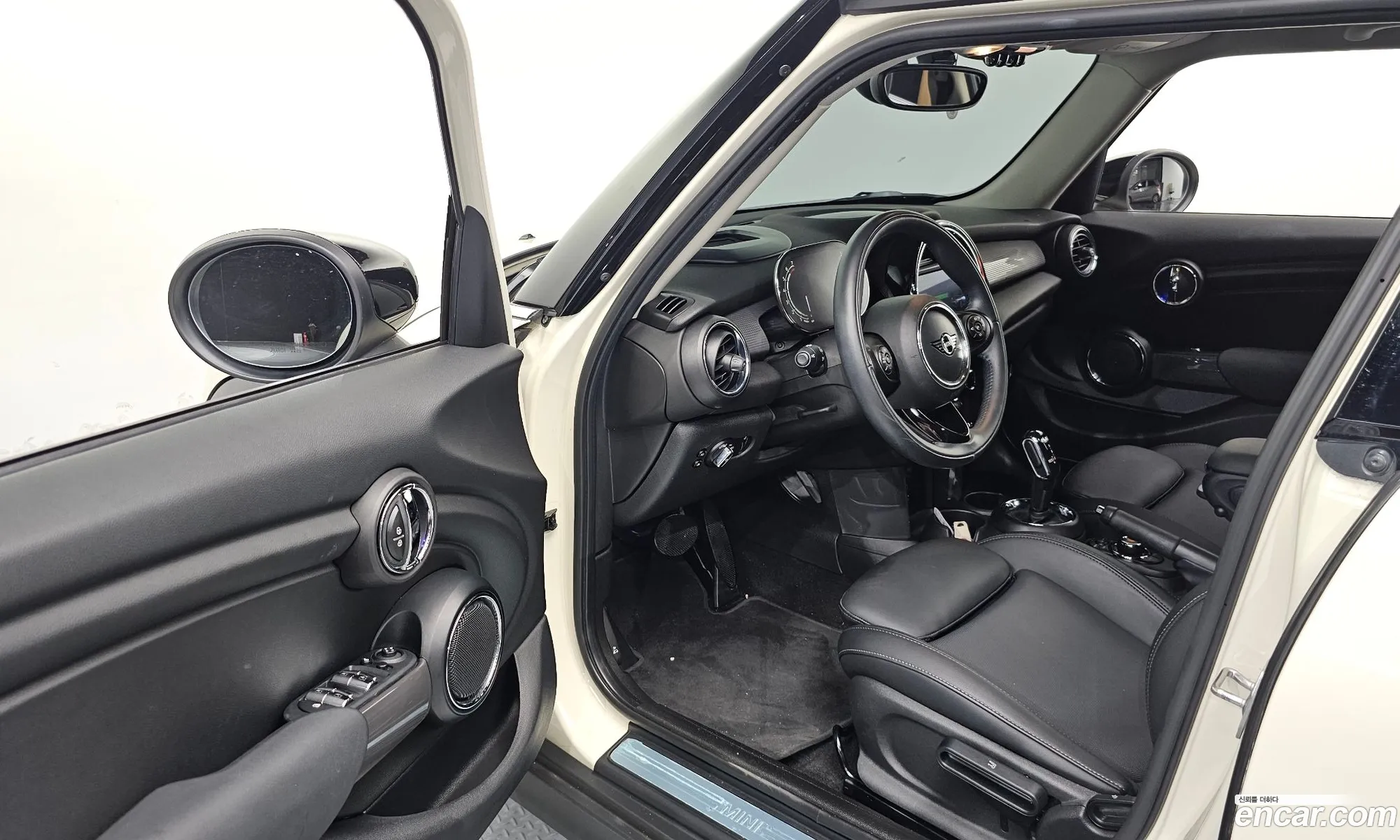 Mini Cooper 2021 WMWXV7105M2N71076 — 23