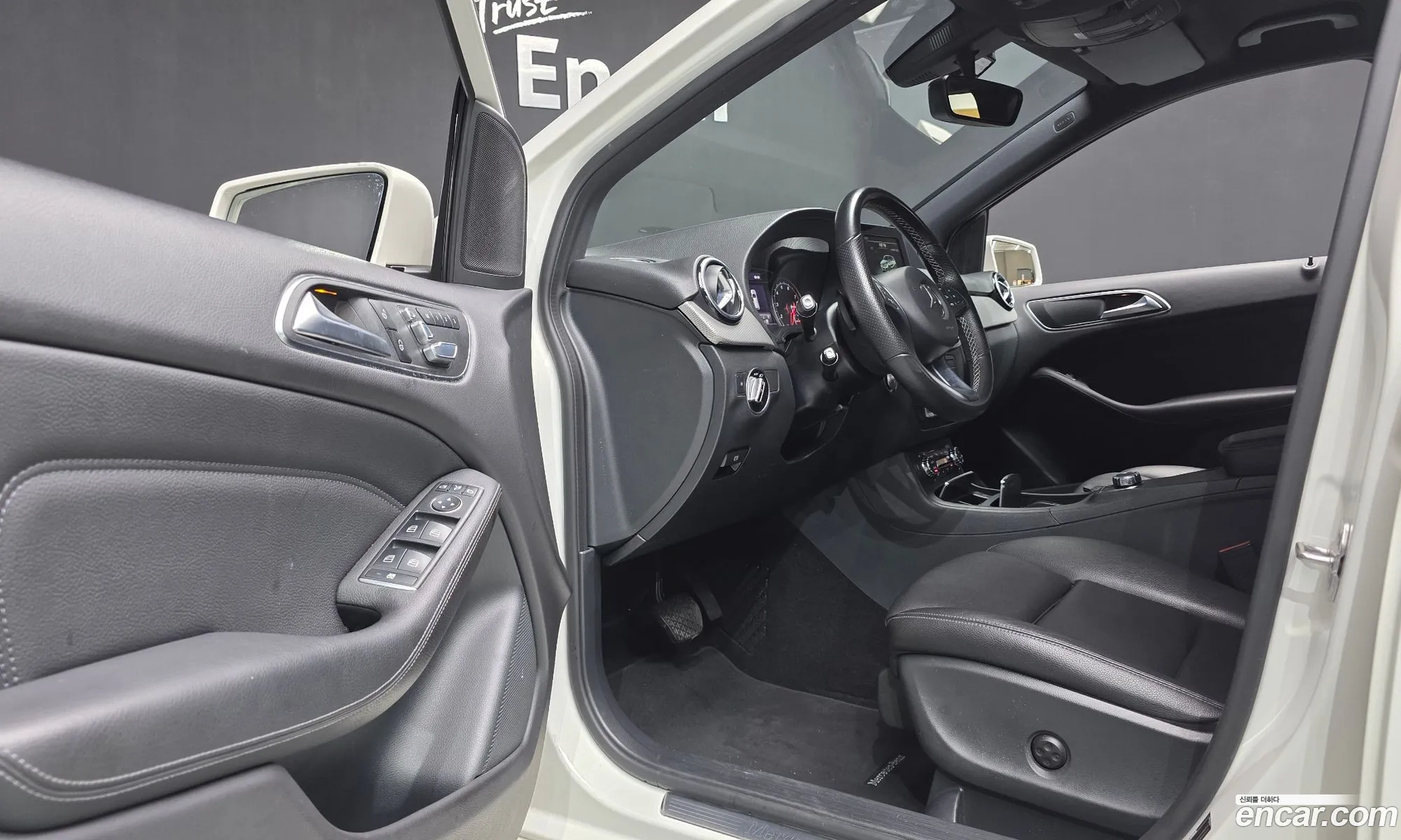 Mercedes-Benz B-Class W246 2018 WDDMH4FB4JN242536 — 14