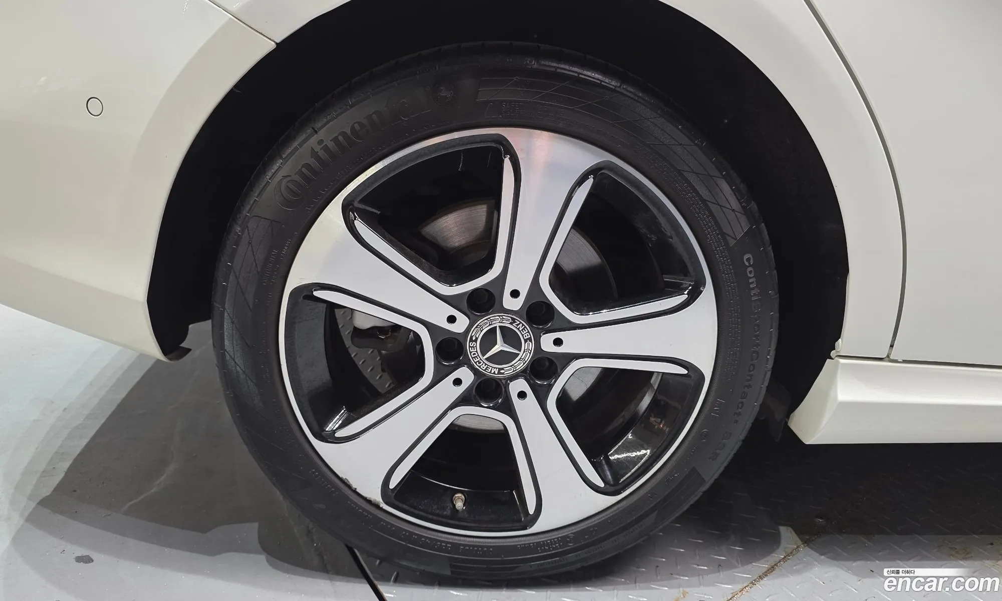 Mercedes-Benz B-Class W246 2018 WDDMH4FB4JN242536 — 21