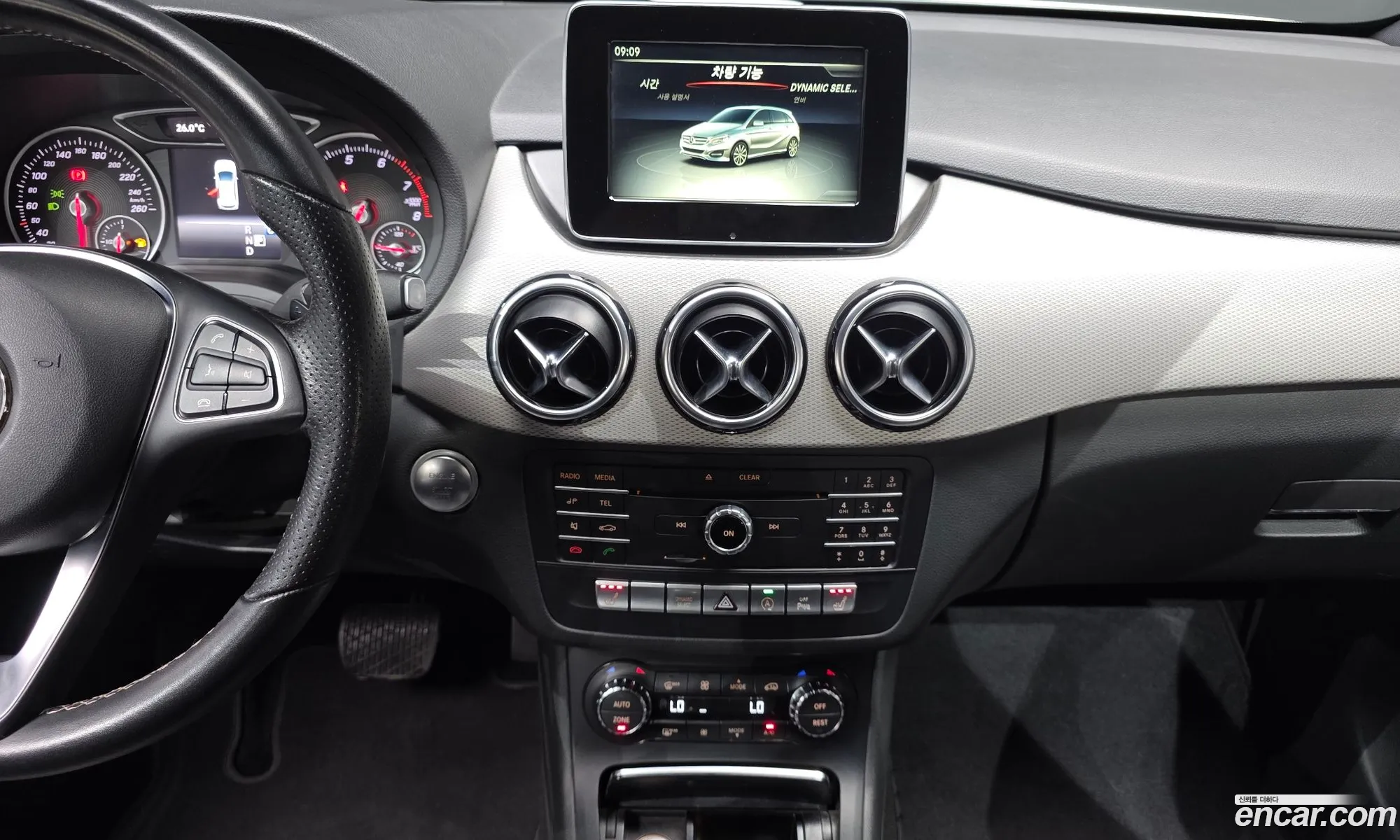 Mercedes-Benz B-Class W246 2018 WDDMH4FB4JN242536 — 16