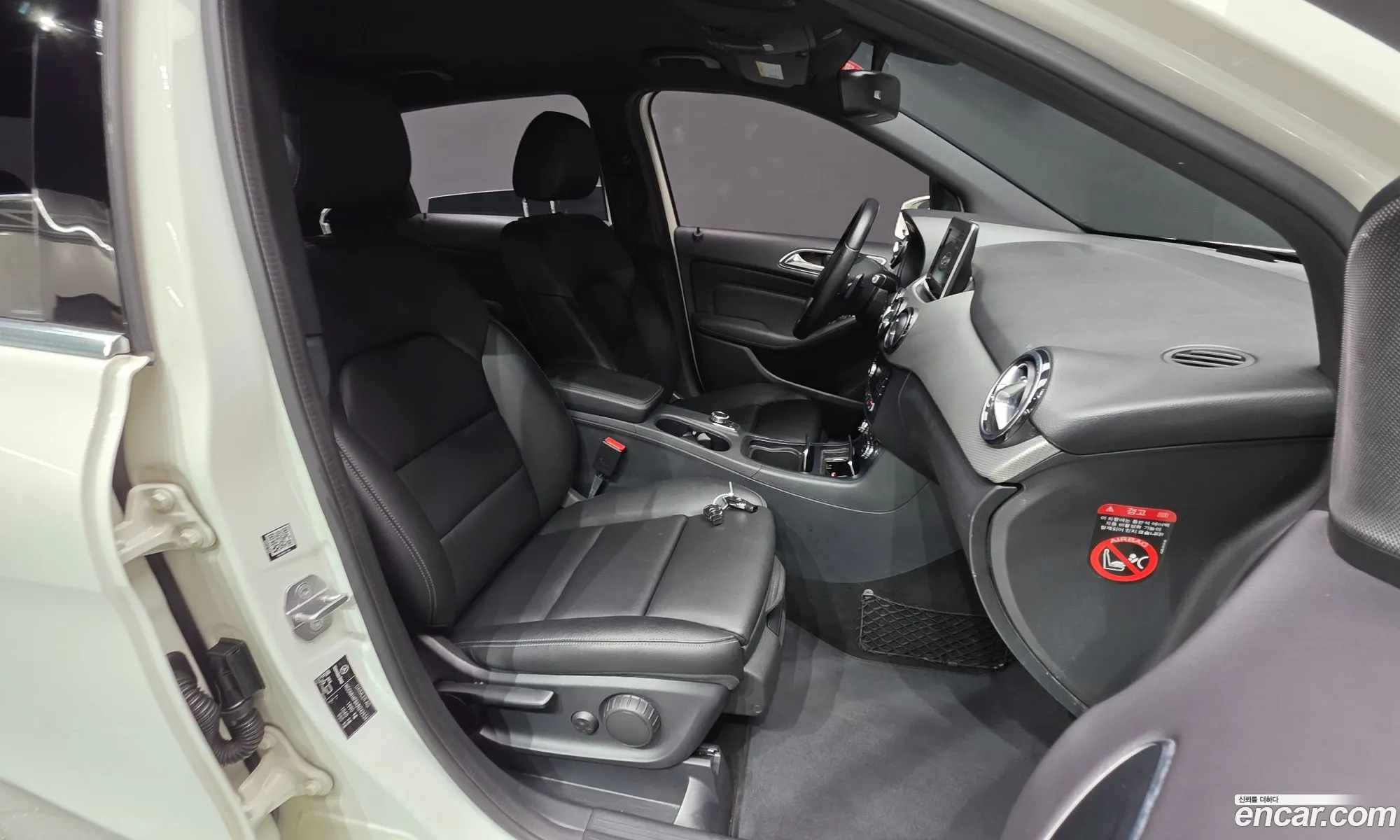 Mercedes-Benz B-Class W246 2018 WDDMH4FB4JN242536 — 2