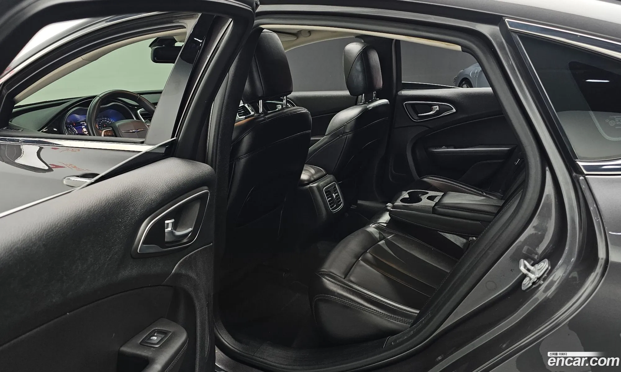 Chrysler 200 2015 1C3CCCCB8FN617634 — 15