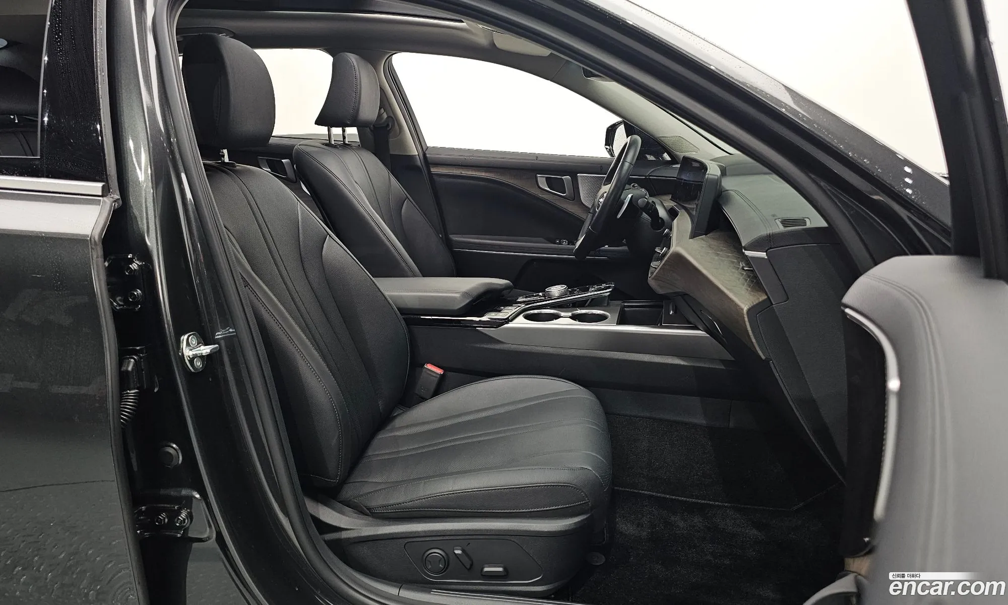 Kia K8 2023 — 9