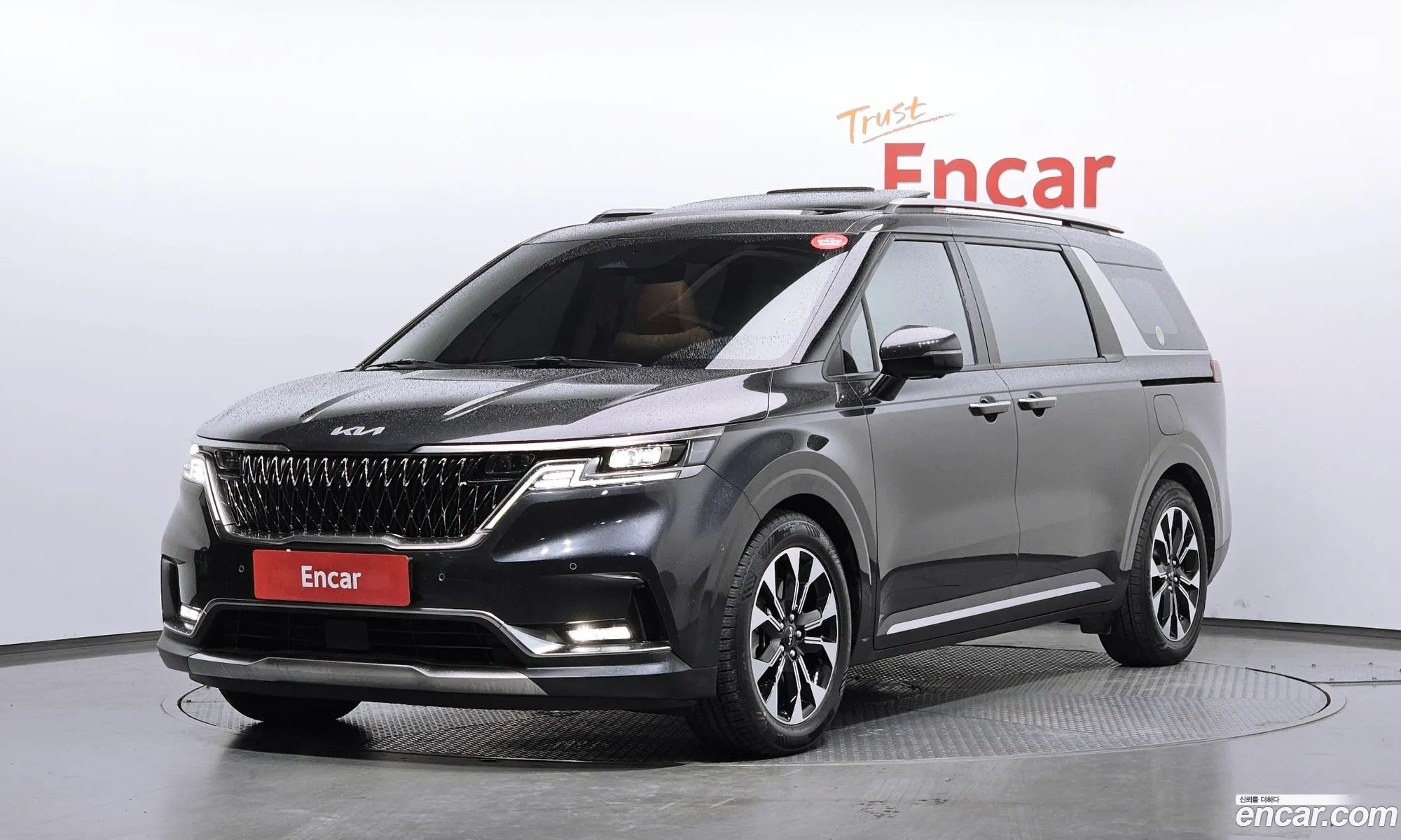 Kia Carnival 2022 — 18