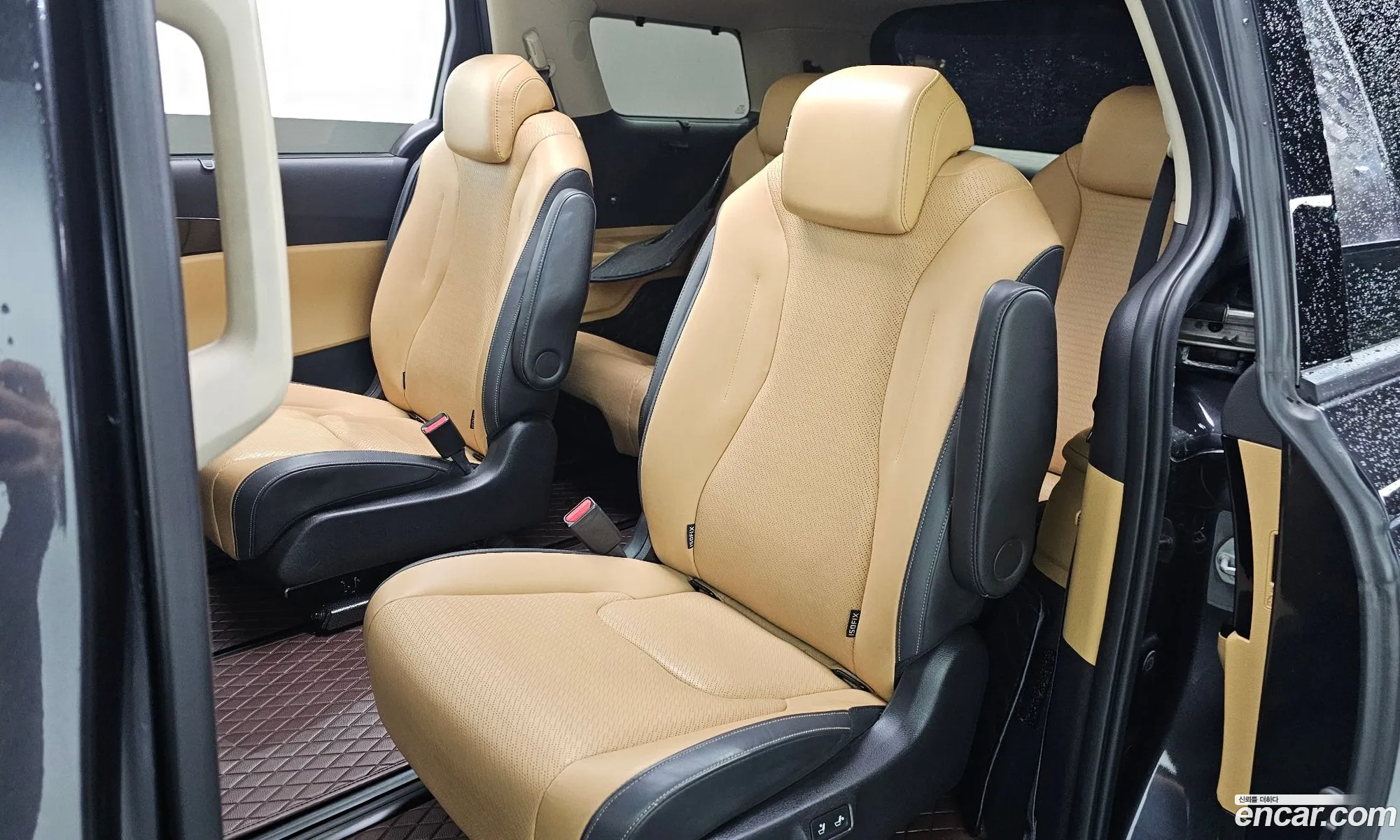 Kia Carnival 2022 — 16