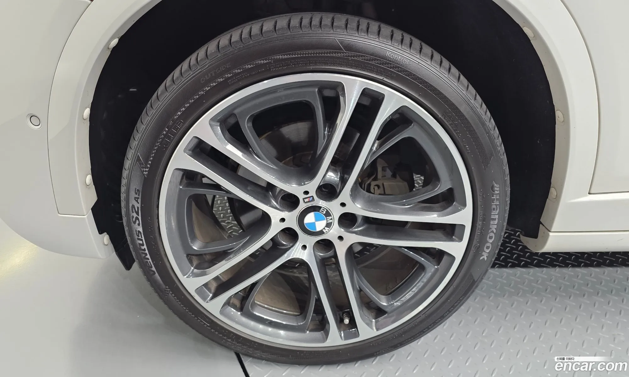 BMW X4 2018 — 18