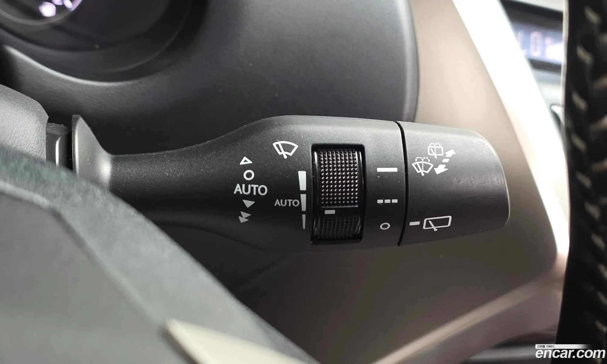 Lexus NX300h 2016 JTJBJRBZ5H2053134 — 18