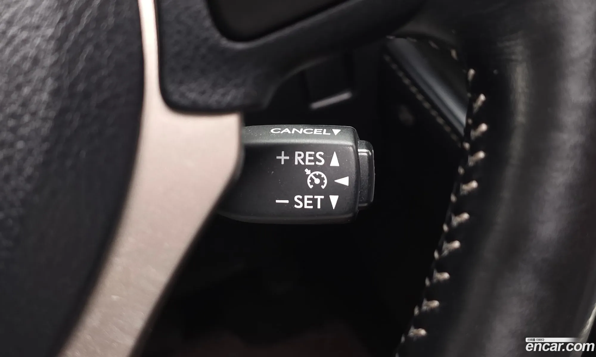 Lexus NX300h 2016 JTJBJRBZ5H2053134 — 11