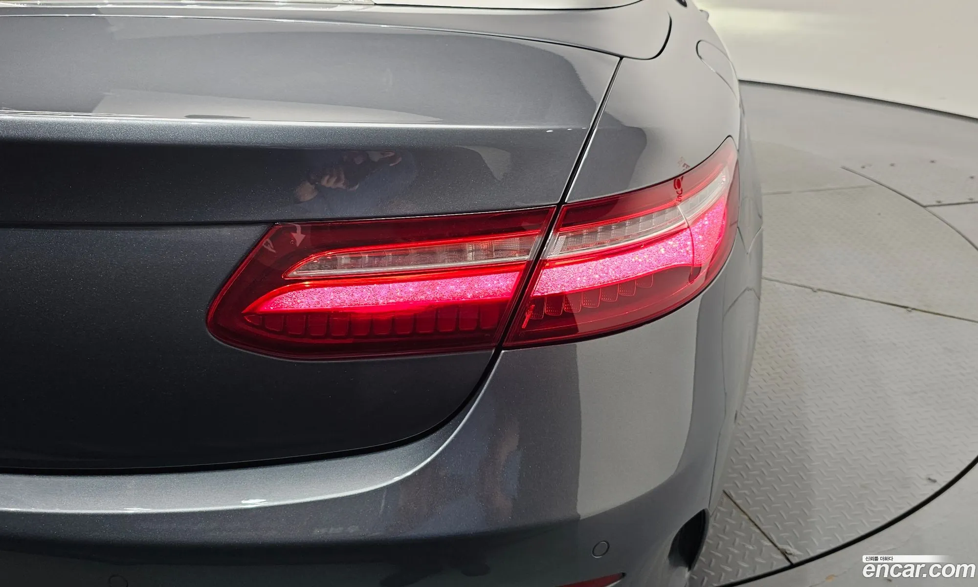 Mercedes-Benz E-Class W213 2018 WDD1K1EB4JF034459 — 25