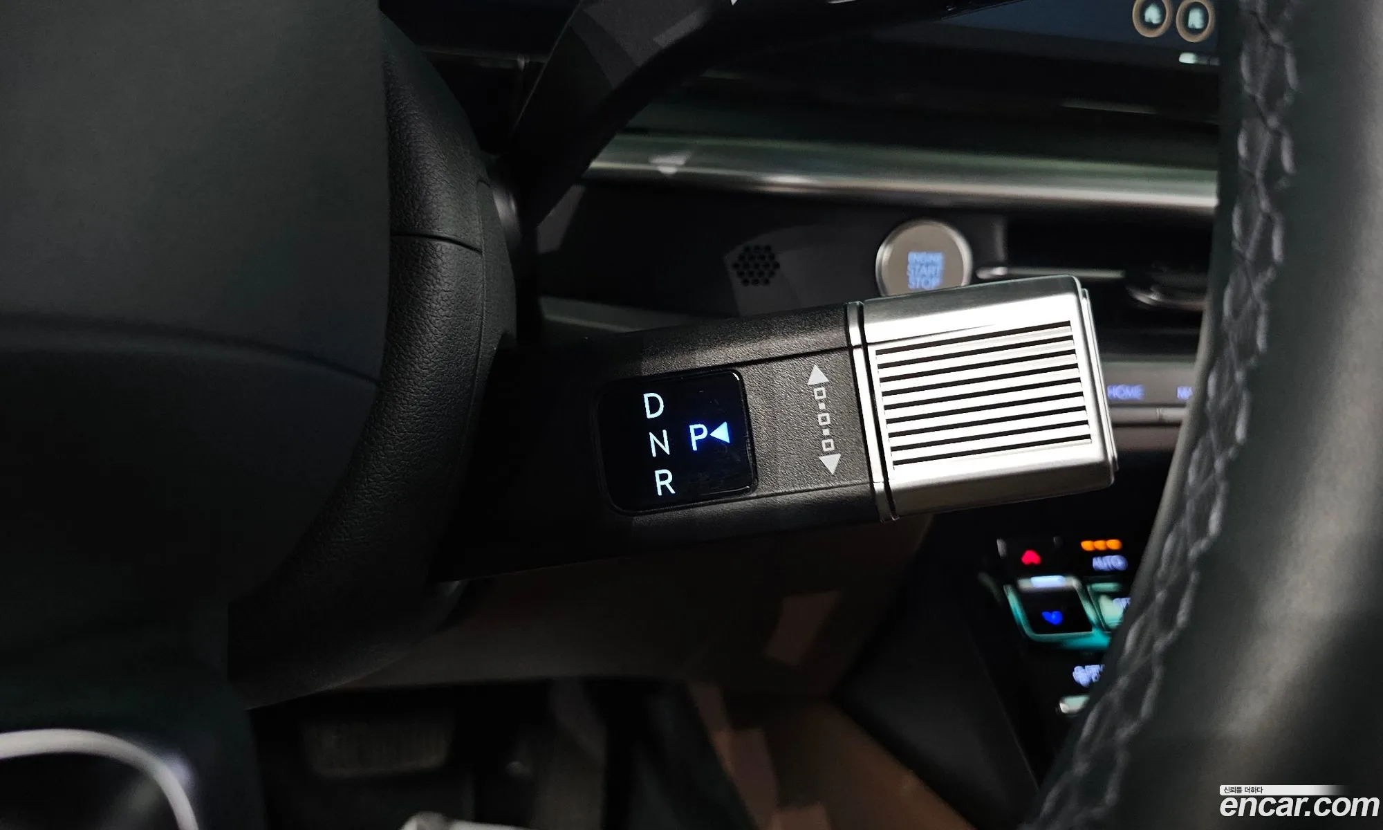 Hyundai Grandeur Hybrid 2025 — 10