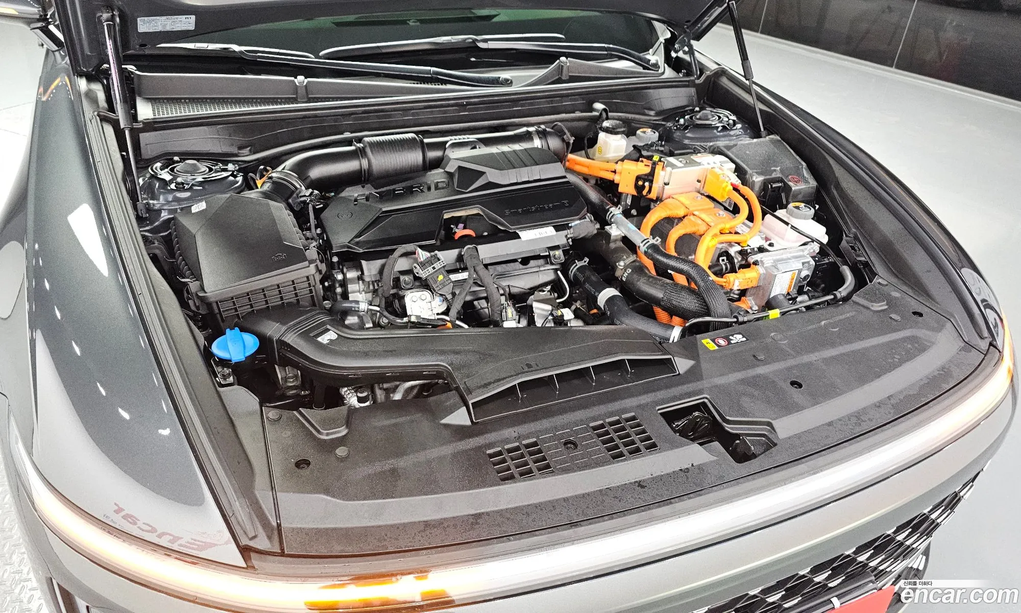 Hyundai Grandeur Hybrid 2025 — 30