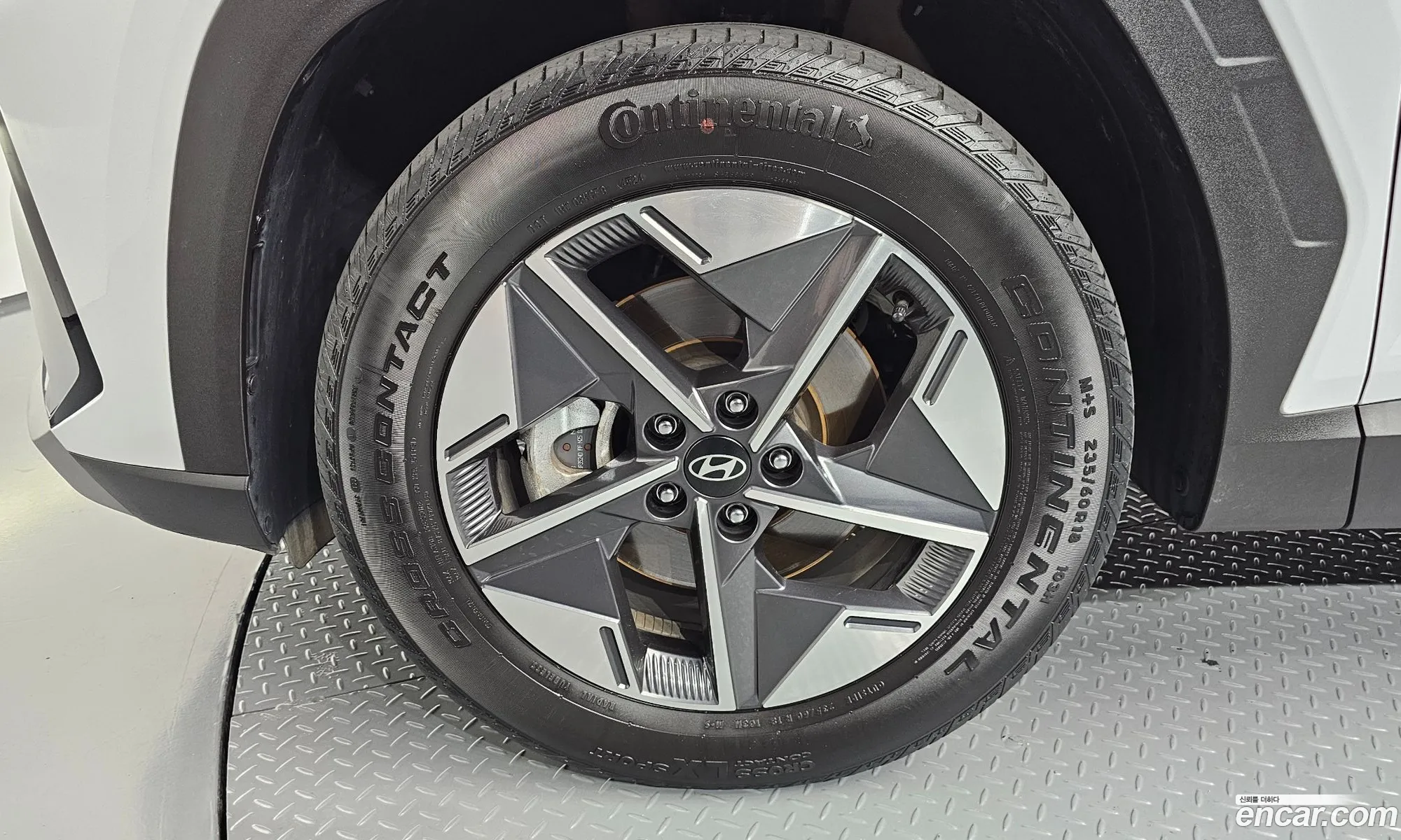 Hyundai Tucson Hybrid 2025 — 15