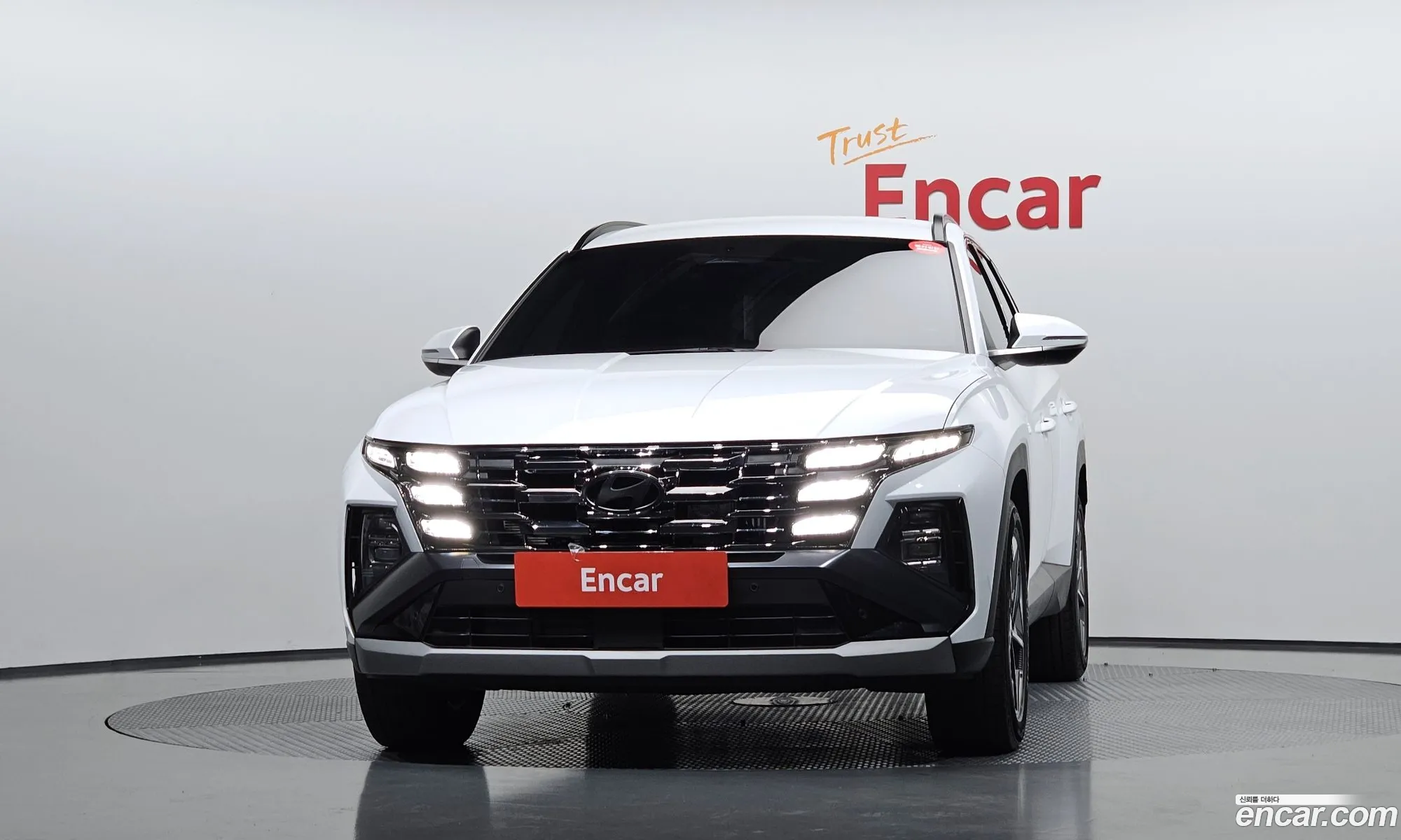 Hyundai Tucson Hybrid 2025 — 28