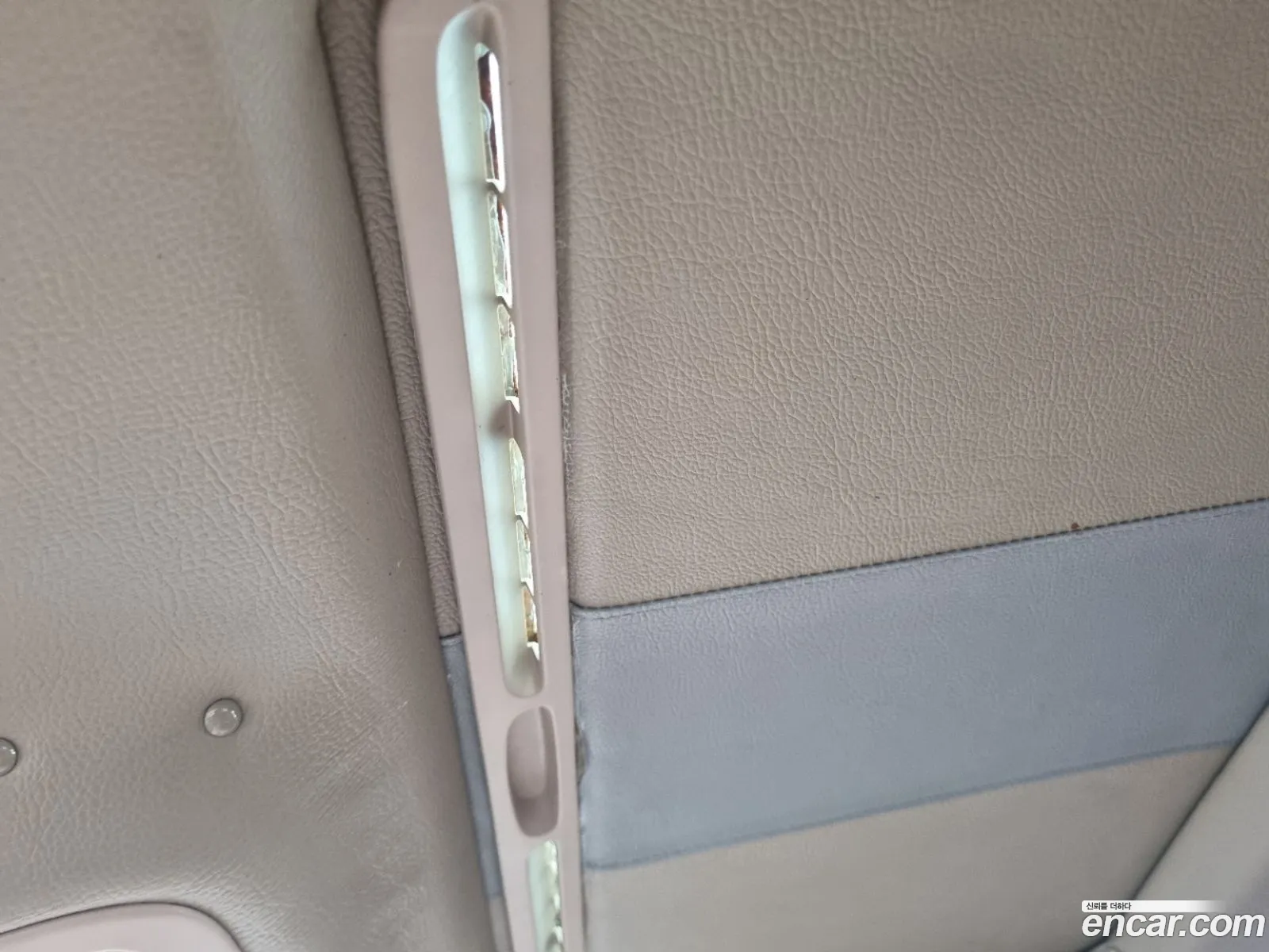 Kia Carnival R 2010 — 2