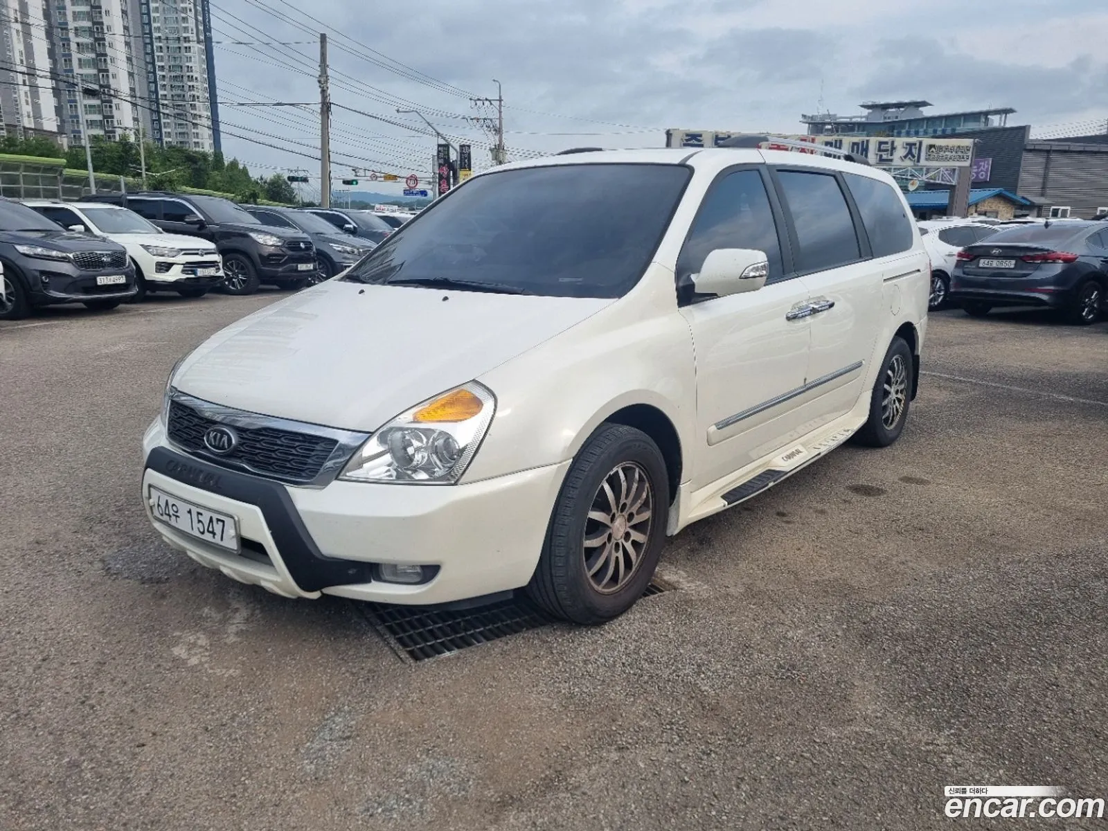 Kia Carnival R 2010 — 19
