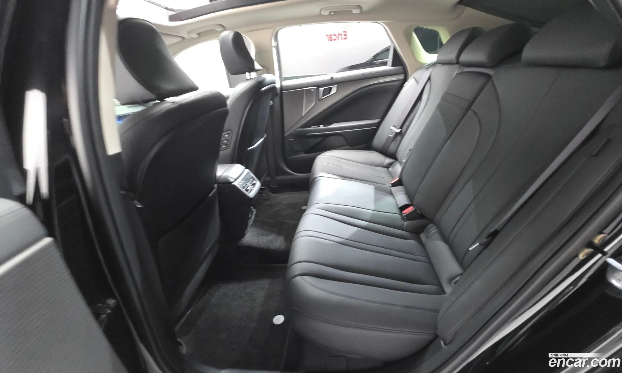 Kia K8 2024 — 7