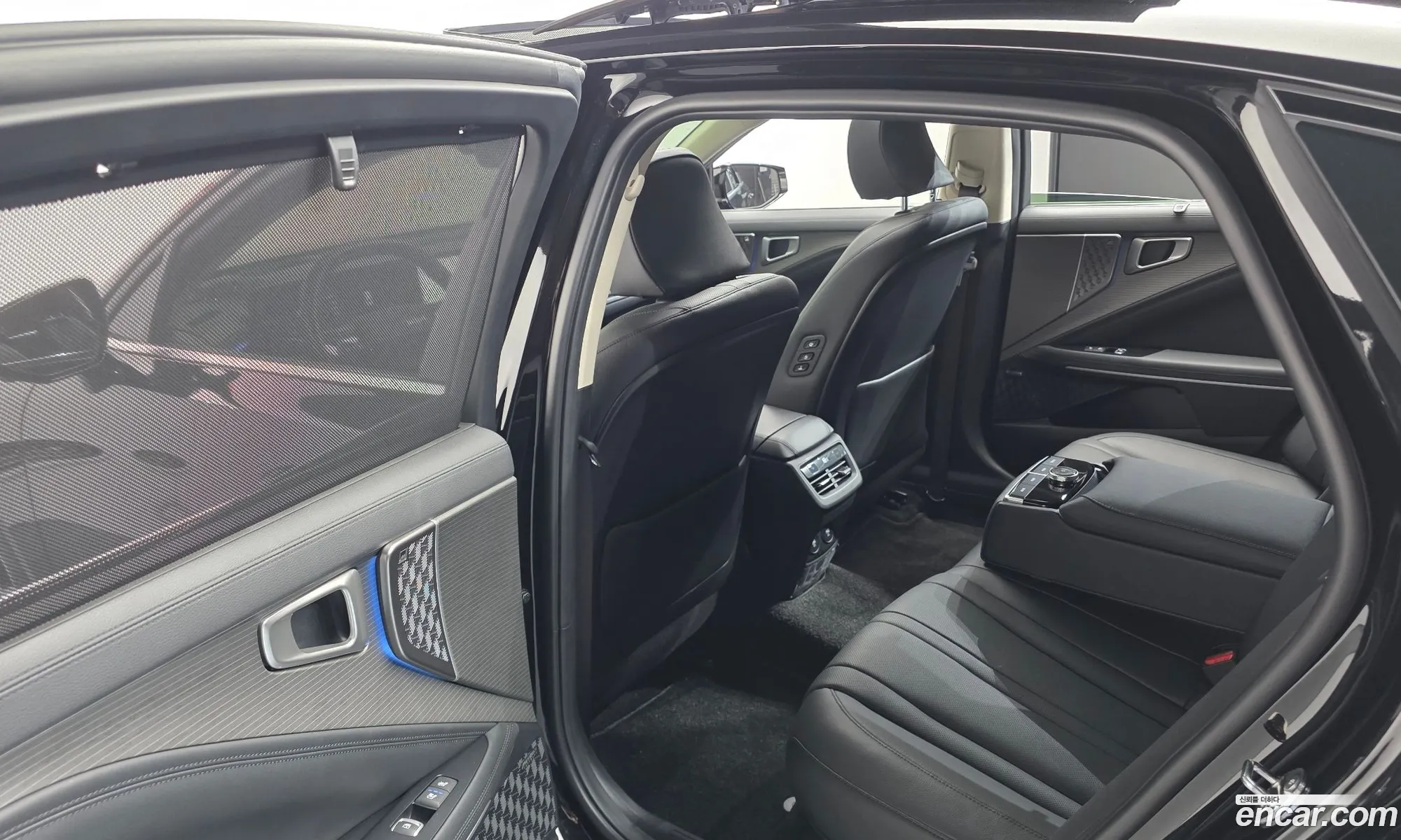 Kia K8 2024 — 28