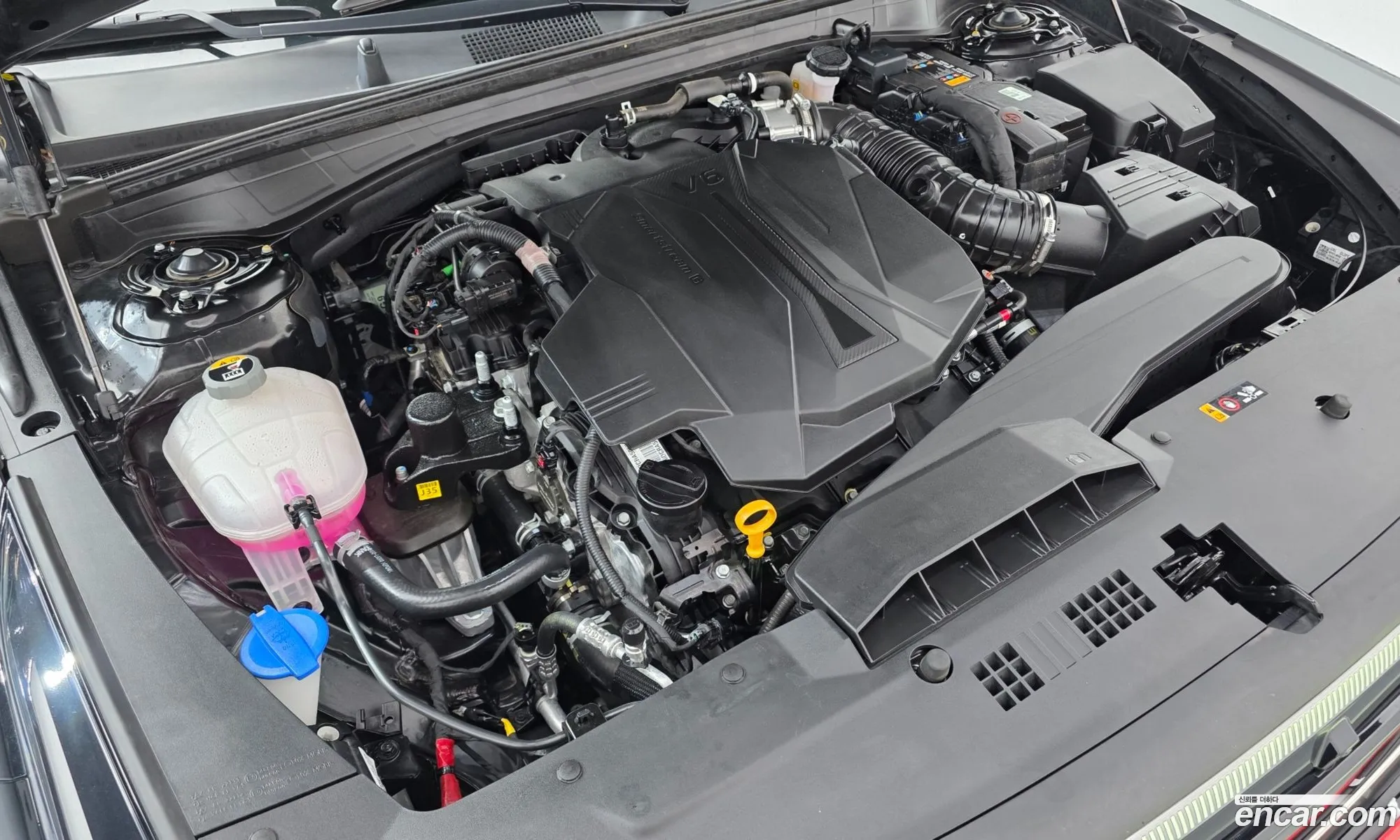 Kia K8 2024 — 16