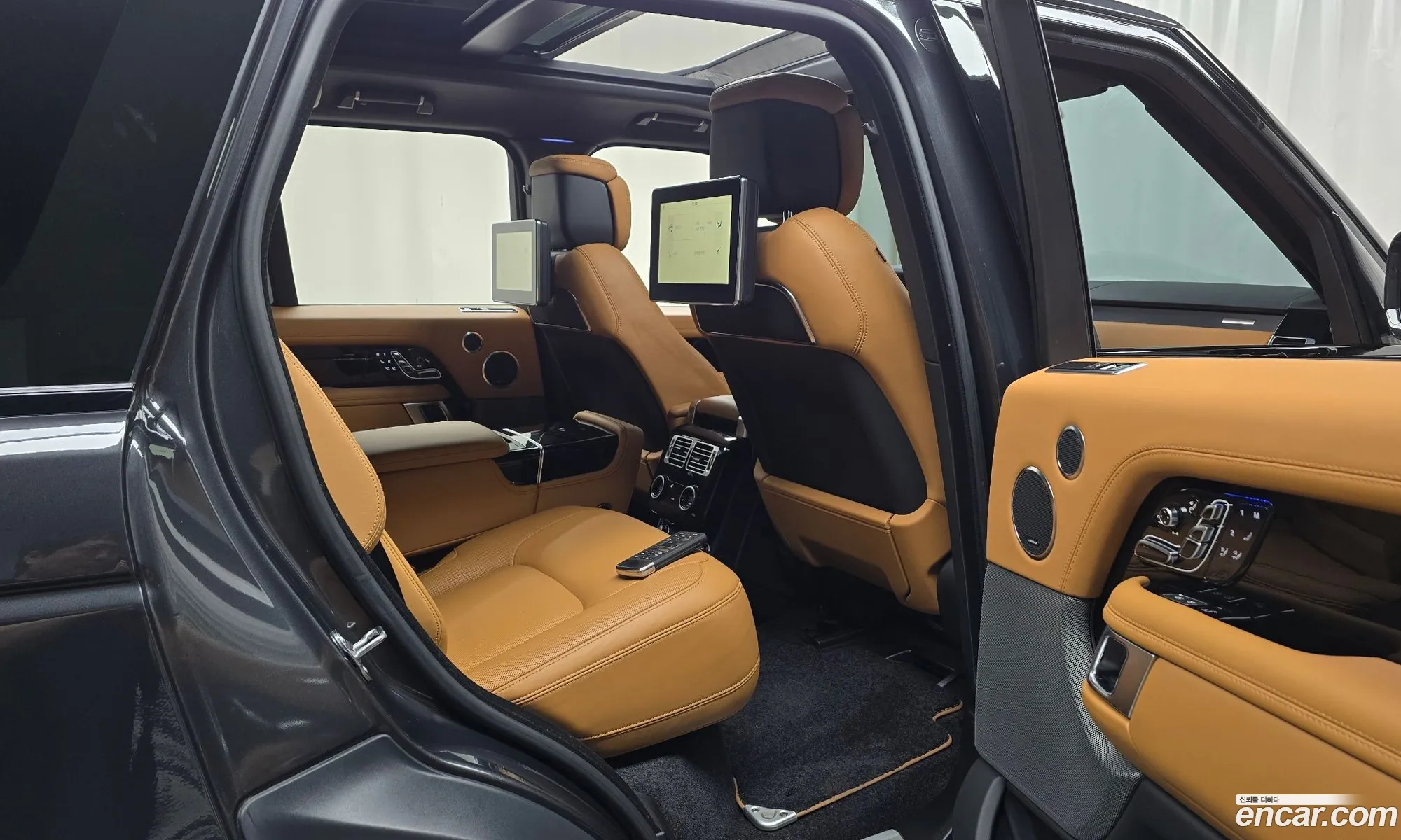 Land Rover Range Rover 2021 SALGA2BE0MA422794 — 14