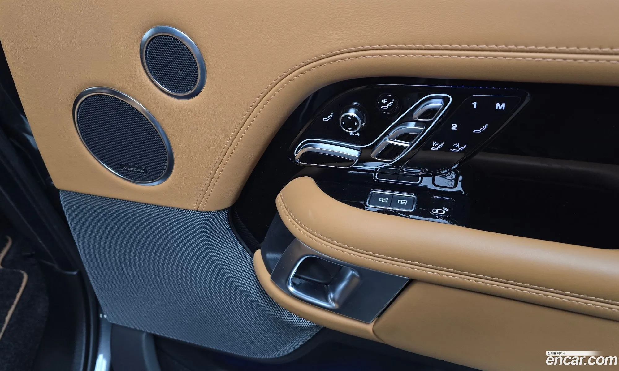 Land Rover Range Rover 2021 SALGA2BE0MA422794 — 31