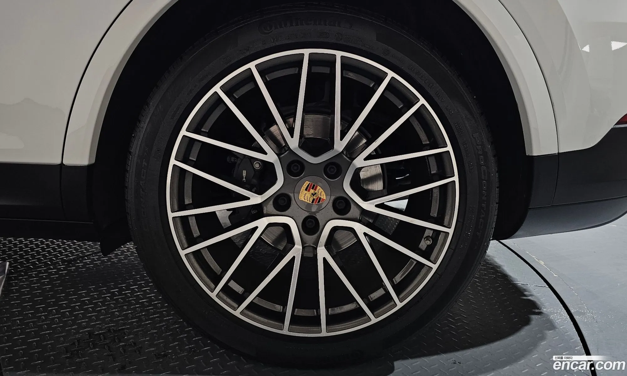 Porsche Cayenne 2022 WP1BA29Y3NDA68141 — 33