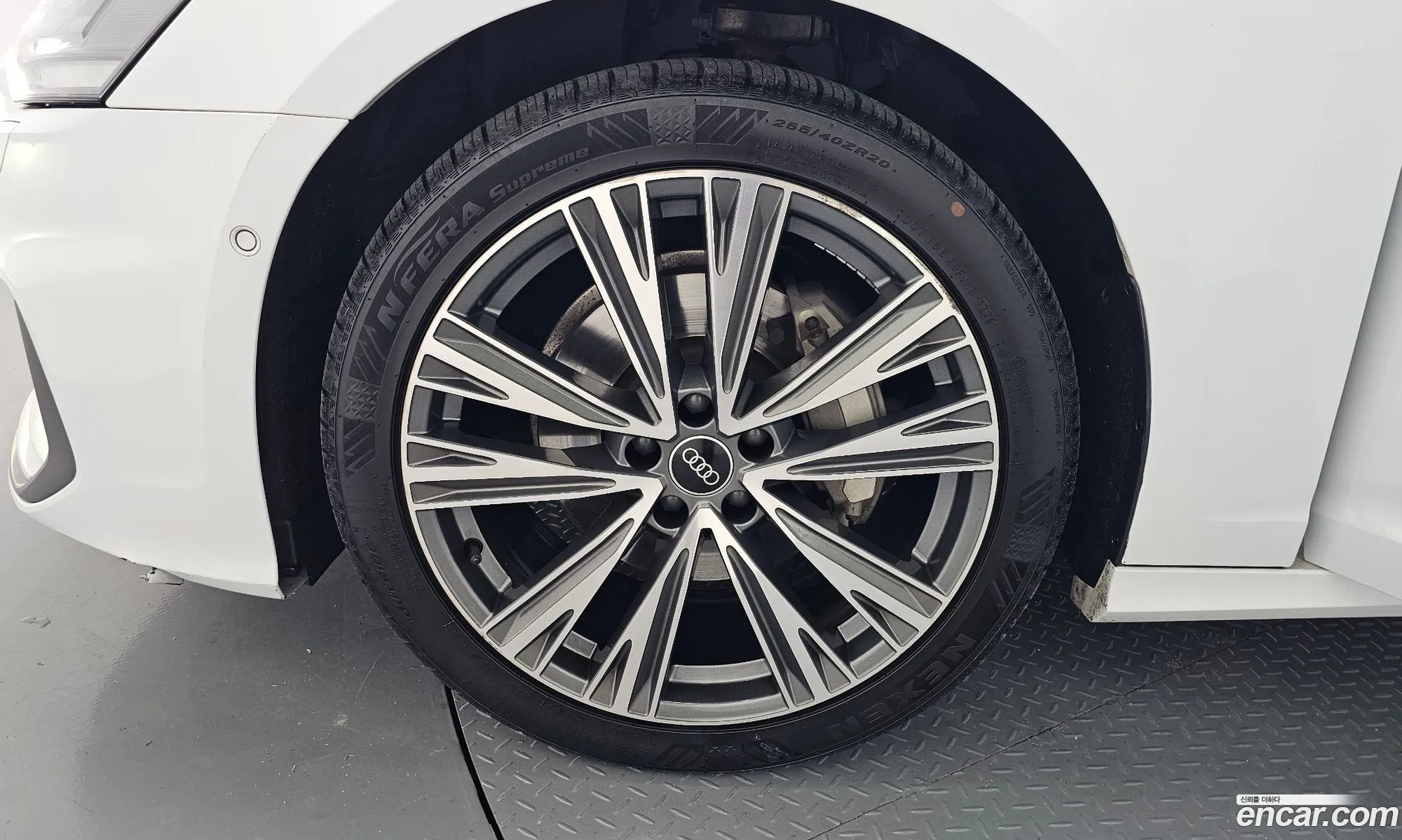 Audi A6 2022 WAUZZZF25PN015629 — 2