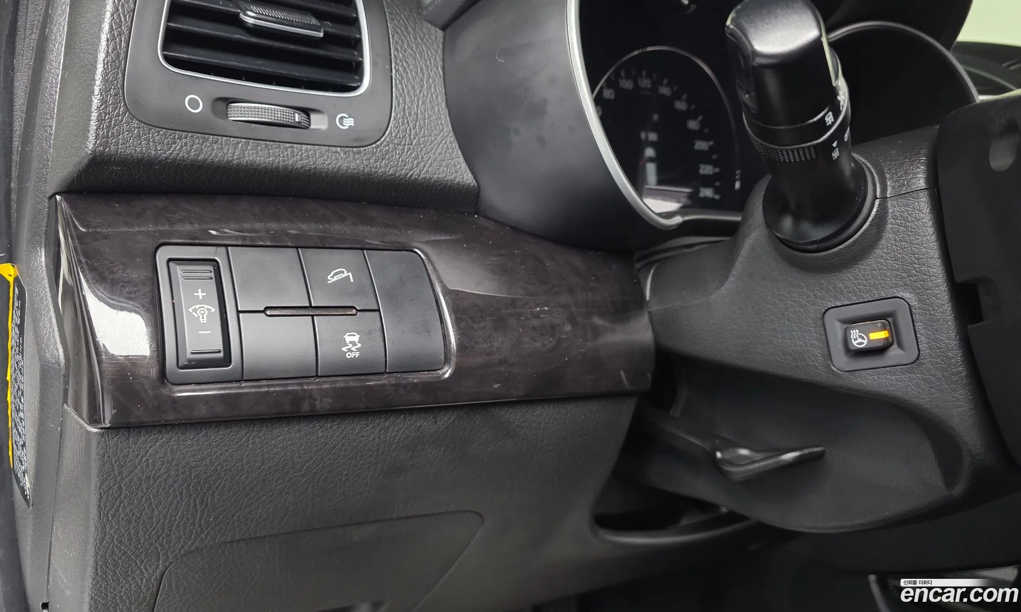 Kia Sorento R 2012 — 14