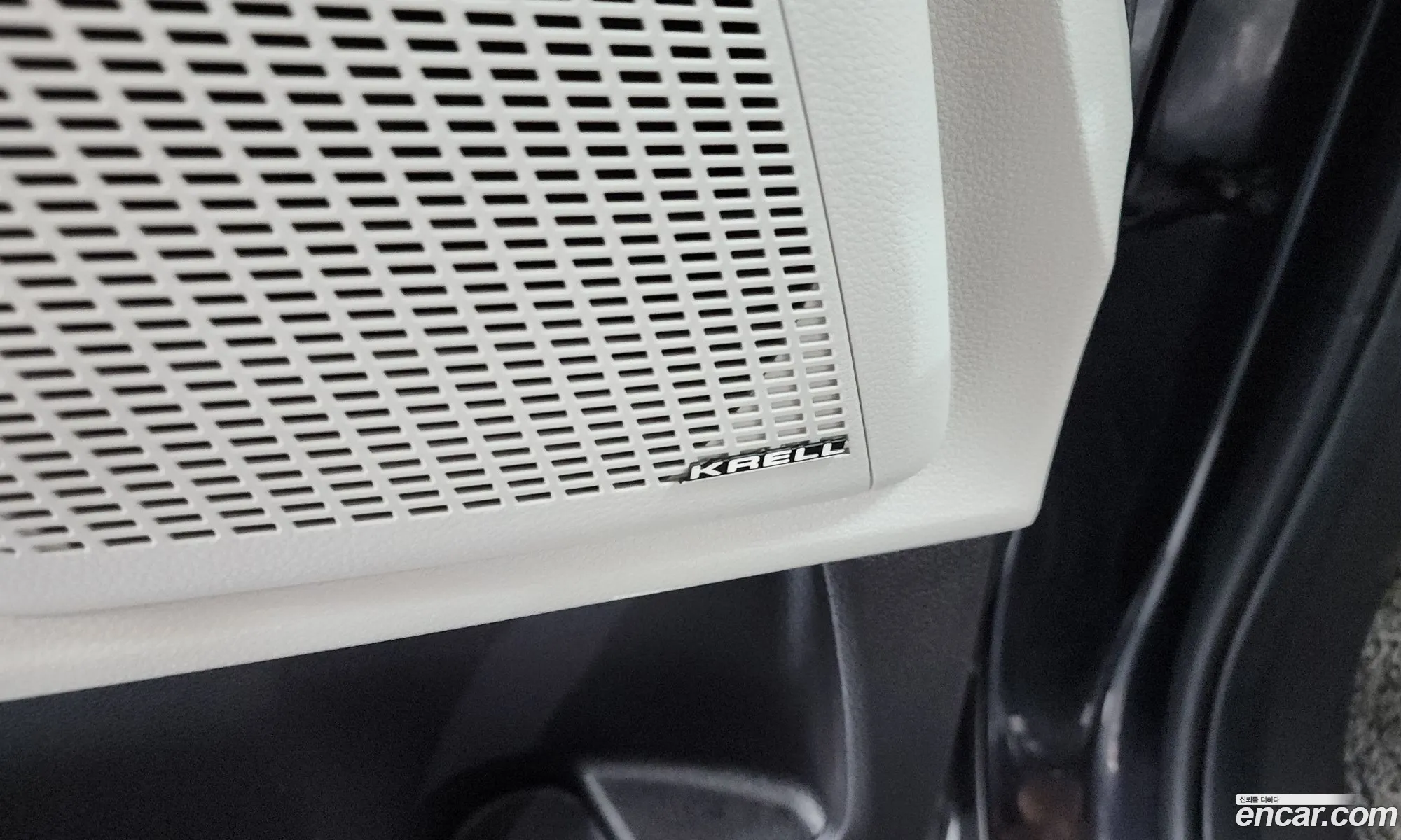 Kia Carnival 2020 — 35