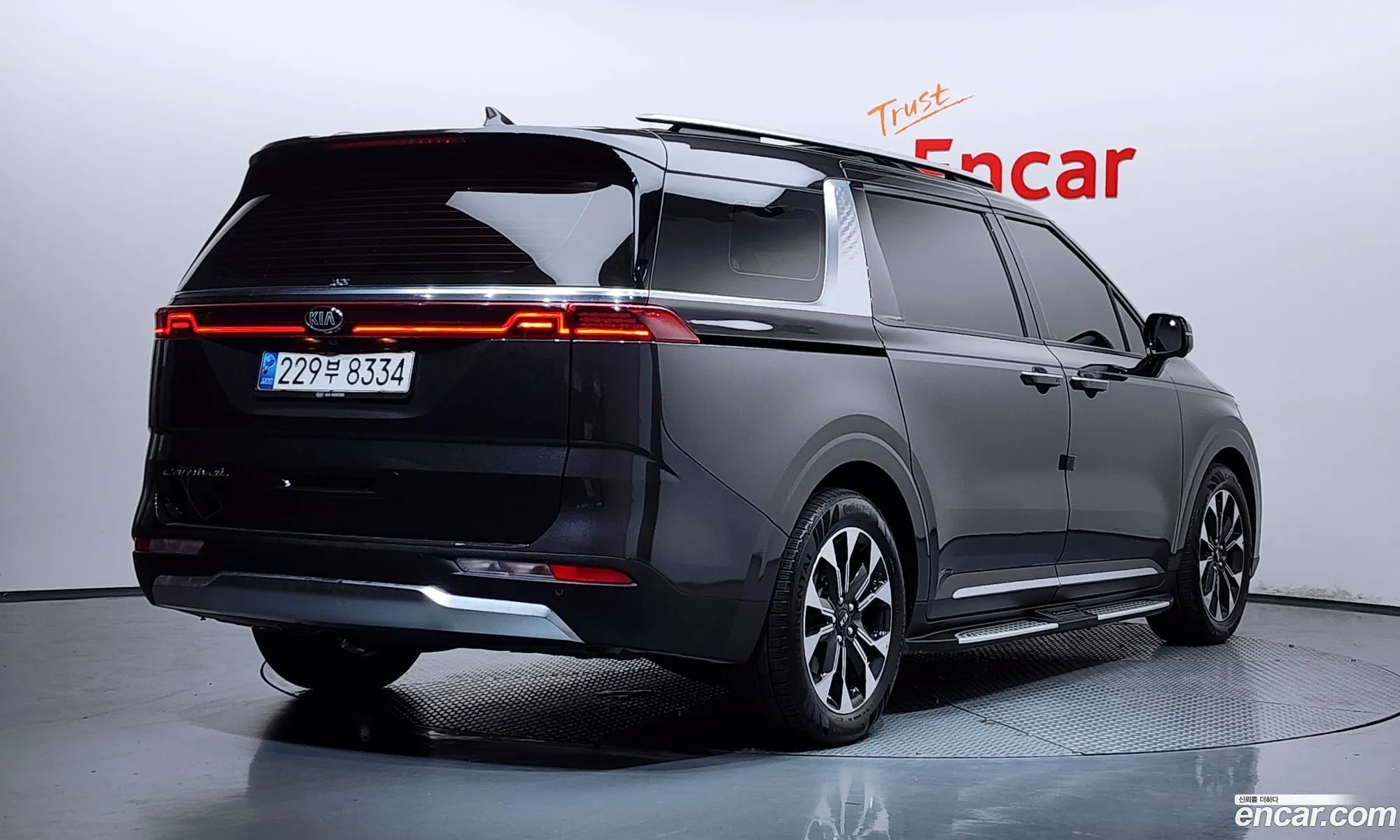 Kia Carnival 2020 — 25