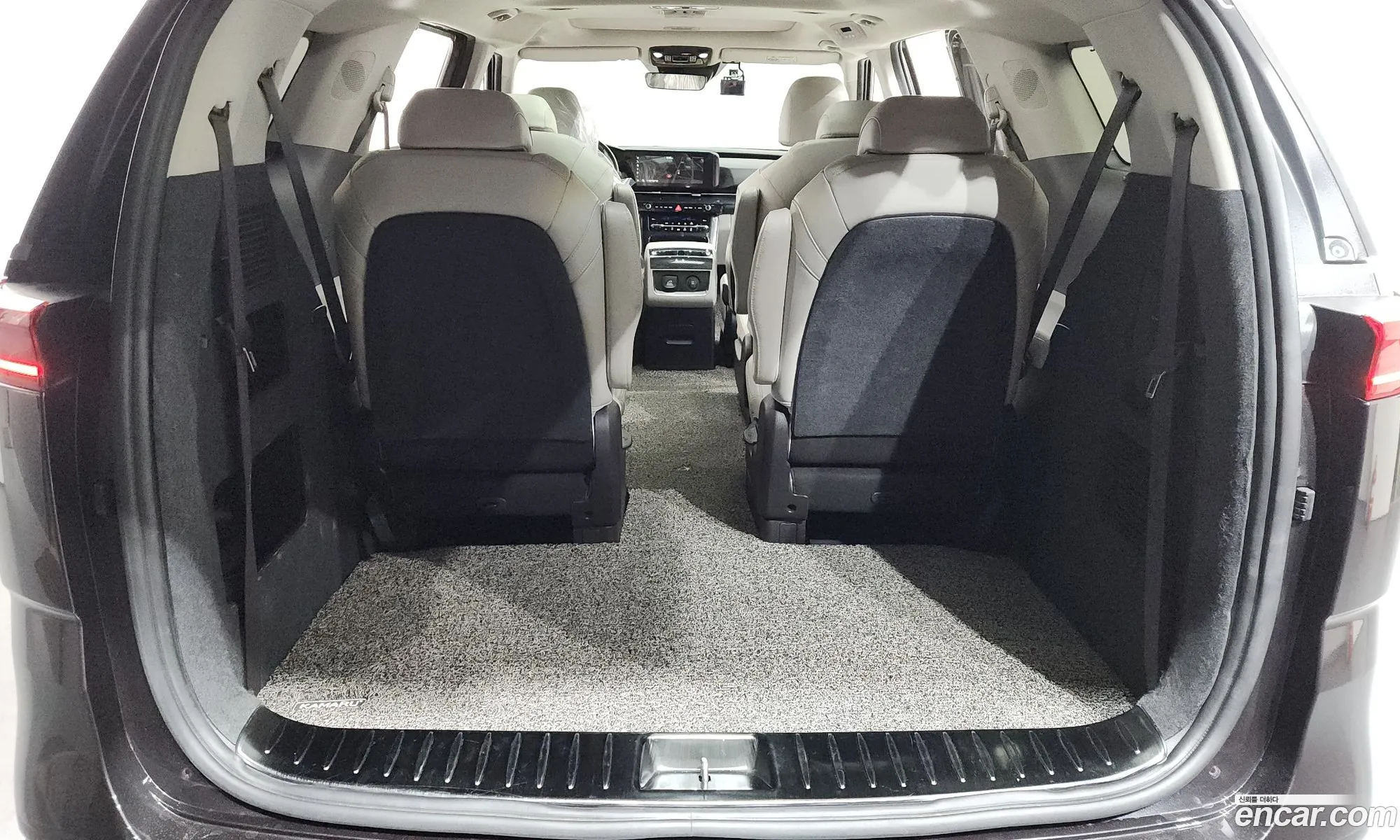 Kia Carnival 2020 — 33