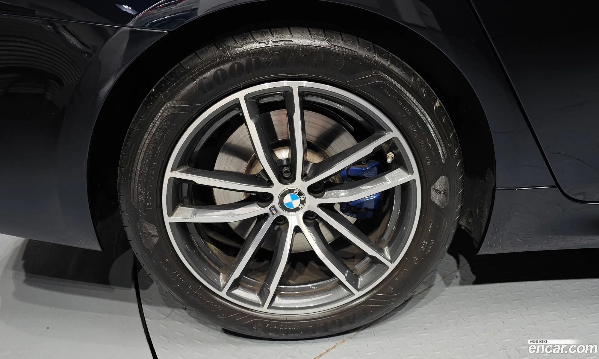 BMW 5 Series 2023 — 2