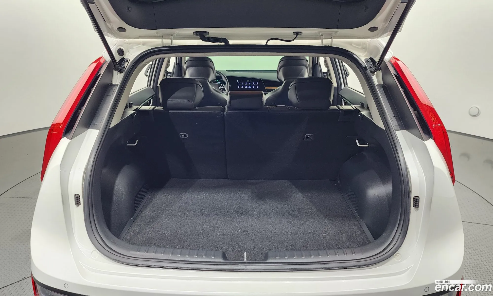 Kia Niro 2022 — 24