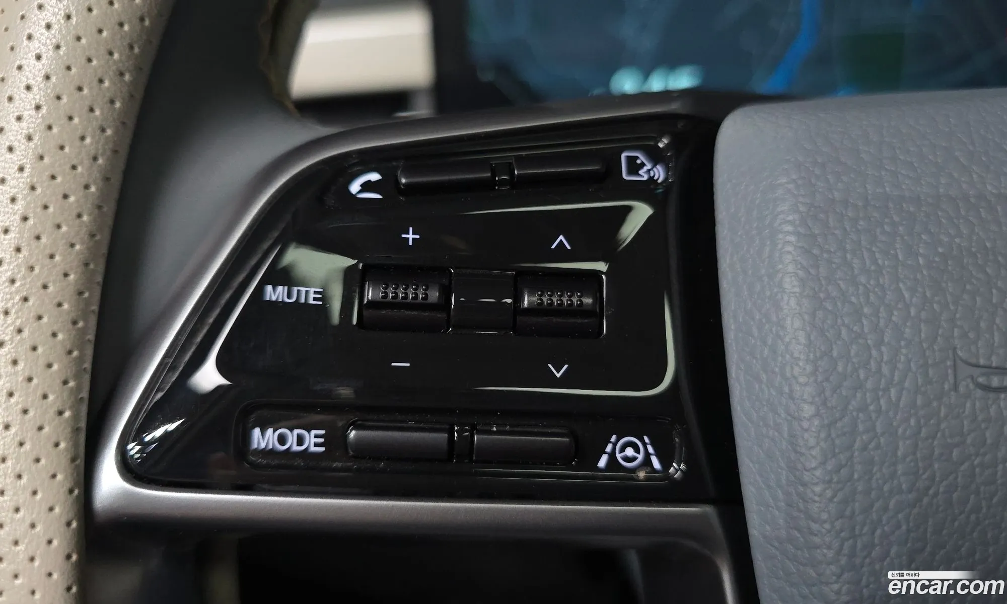 KG Mobility (SsangYong) Torres EVX