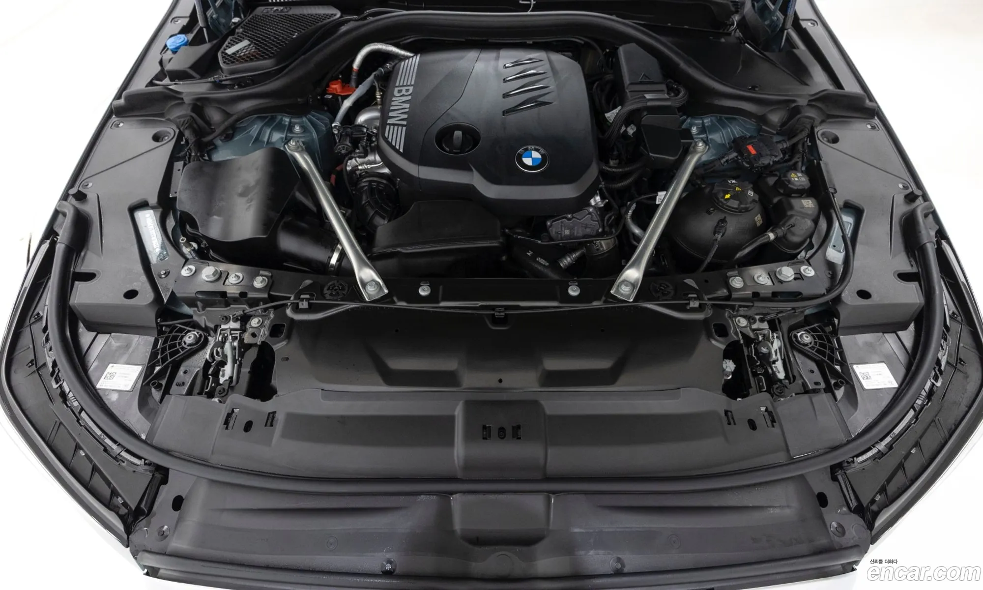 BMW 5 Series 2025 — 5